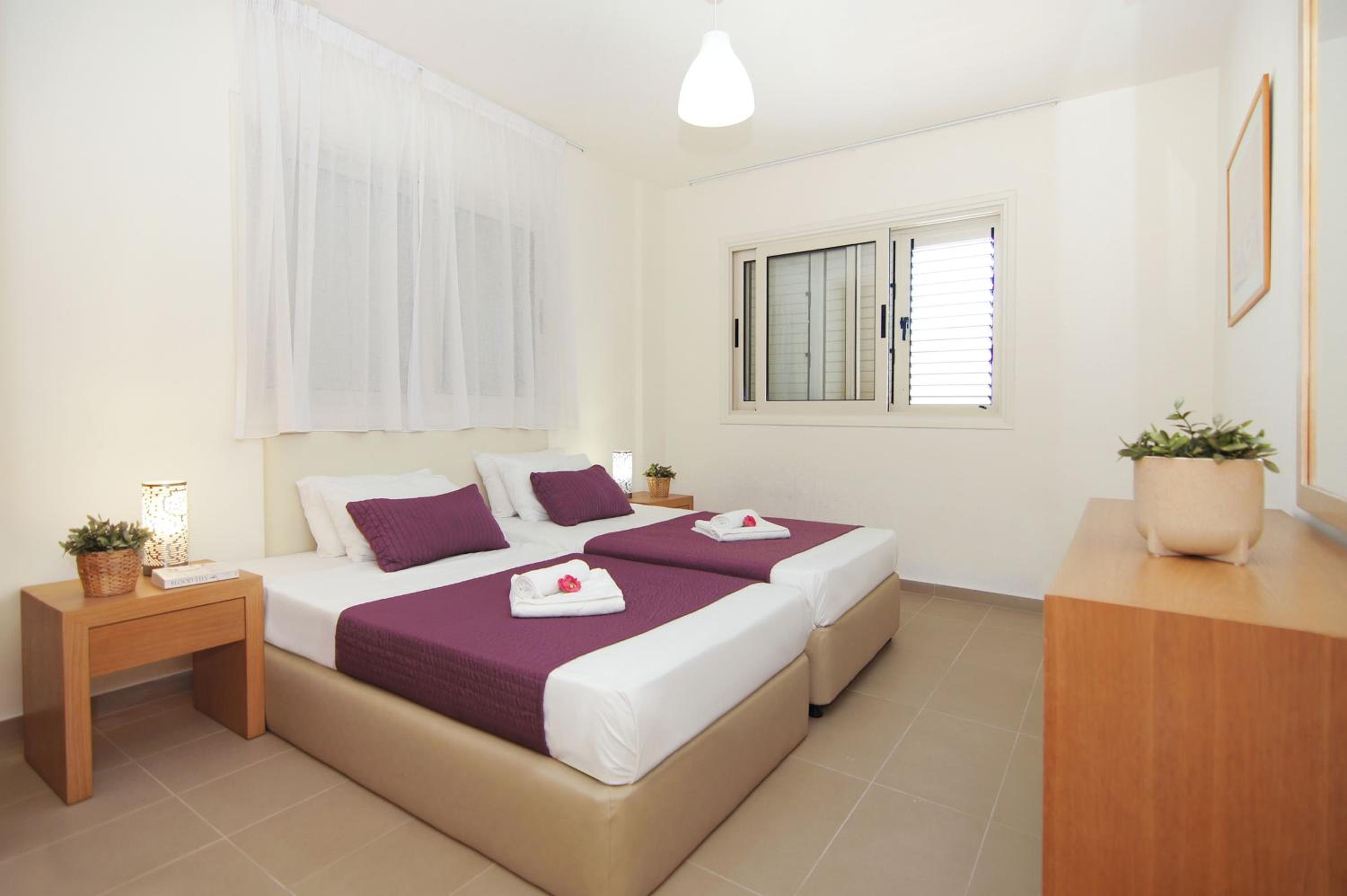 Villa Artemis - 30m from Pernera Beach