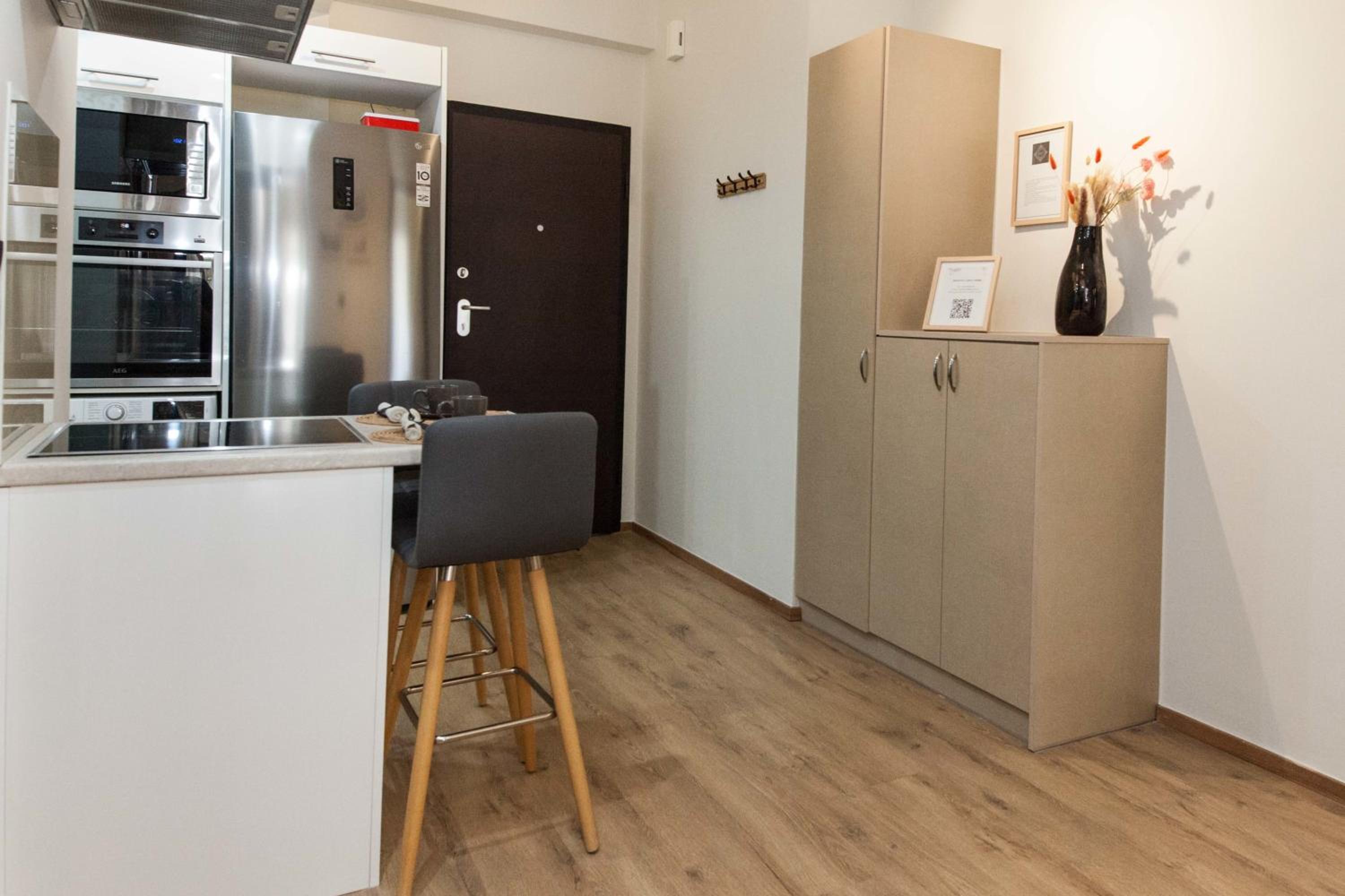 Acropolis View Modern Deluxe Suite with Balcony