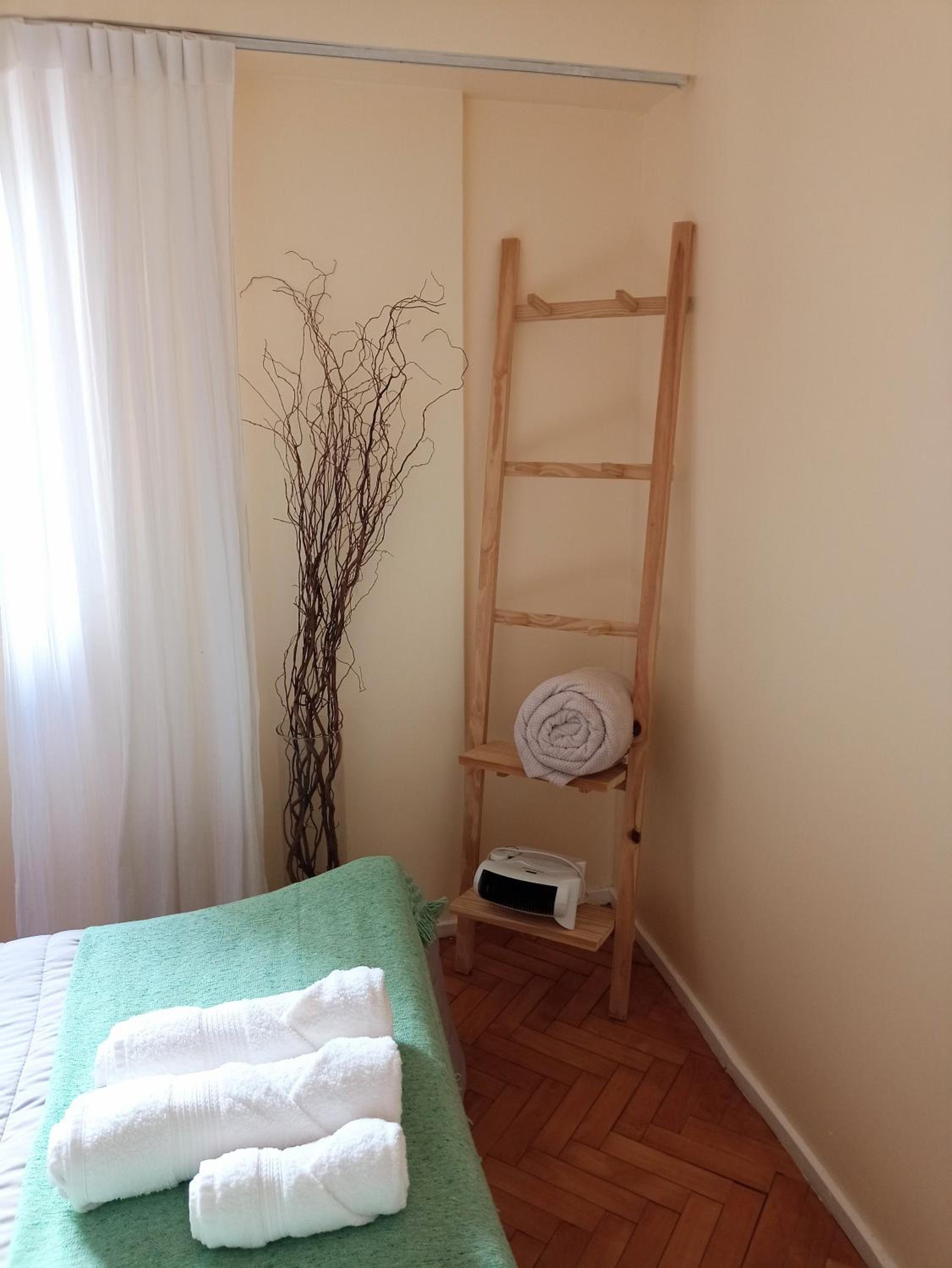 Exclusivo y luminoso Estudio c/Balcón