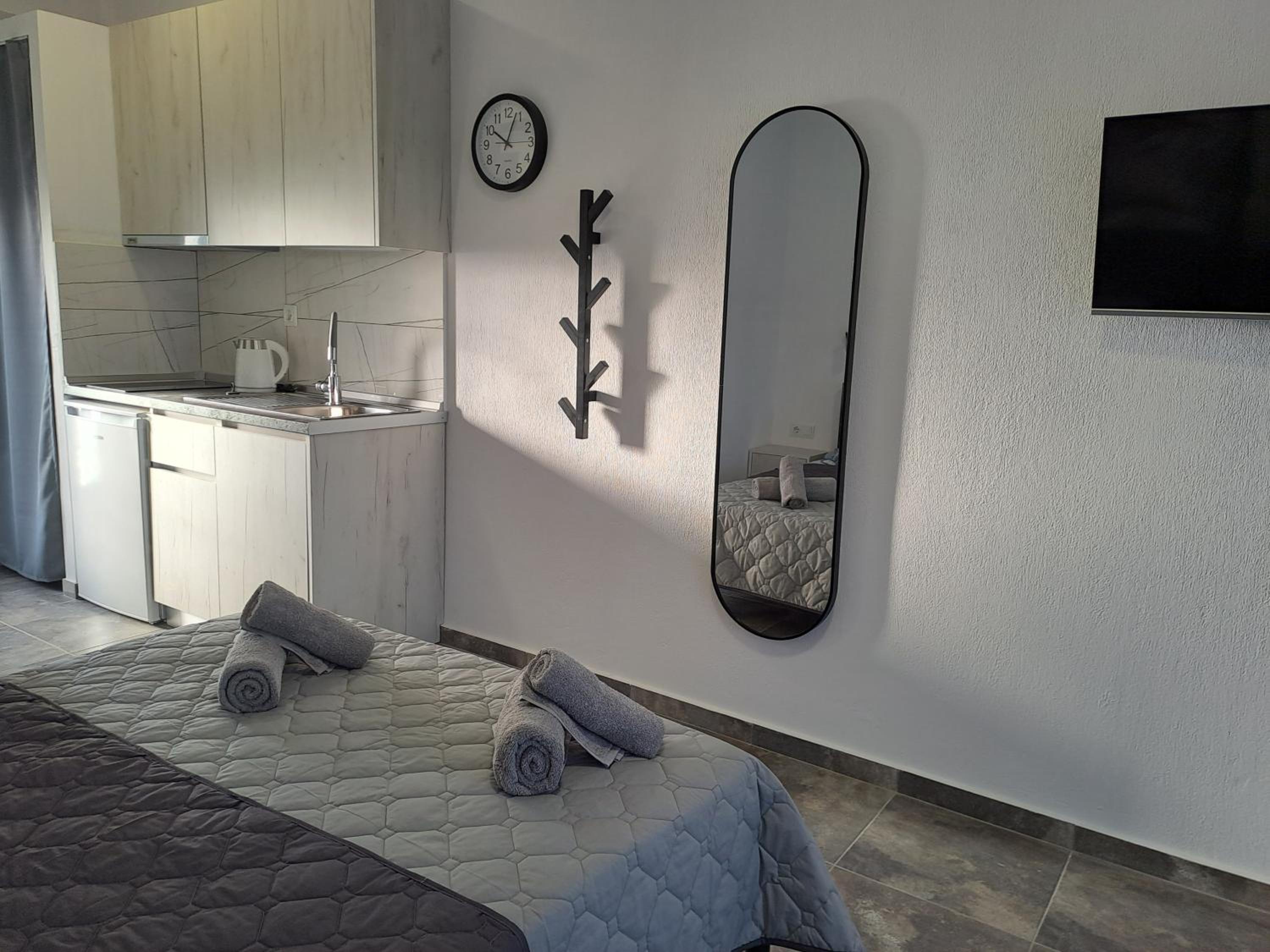 Apollon Luxury Rooms
