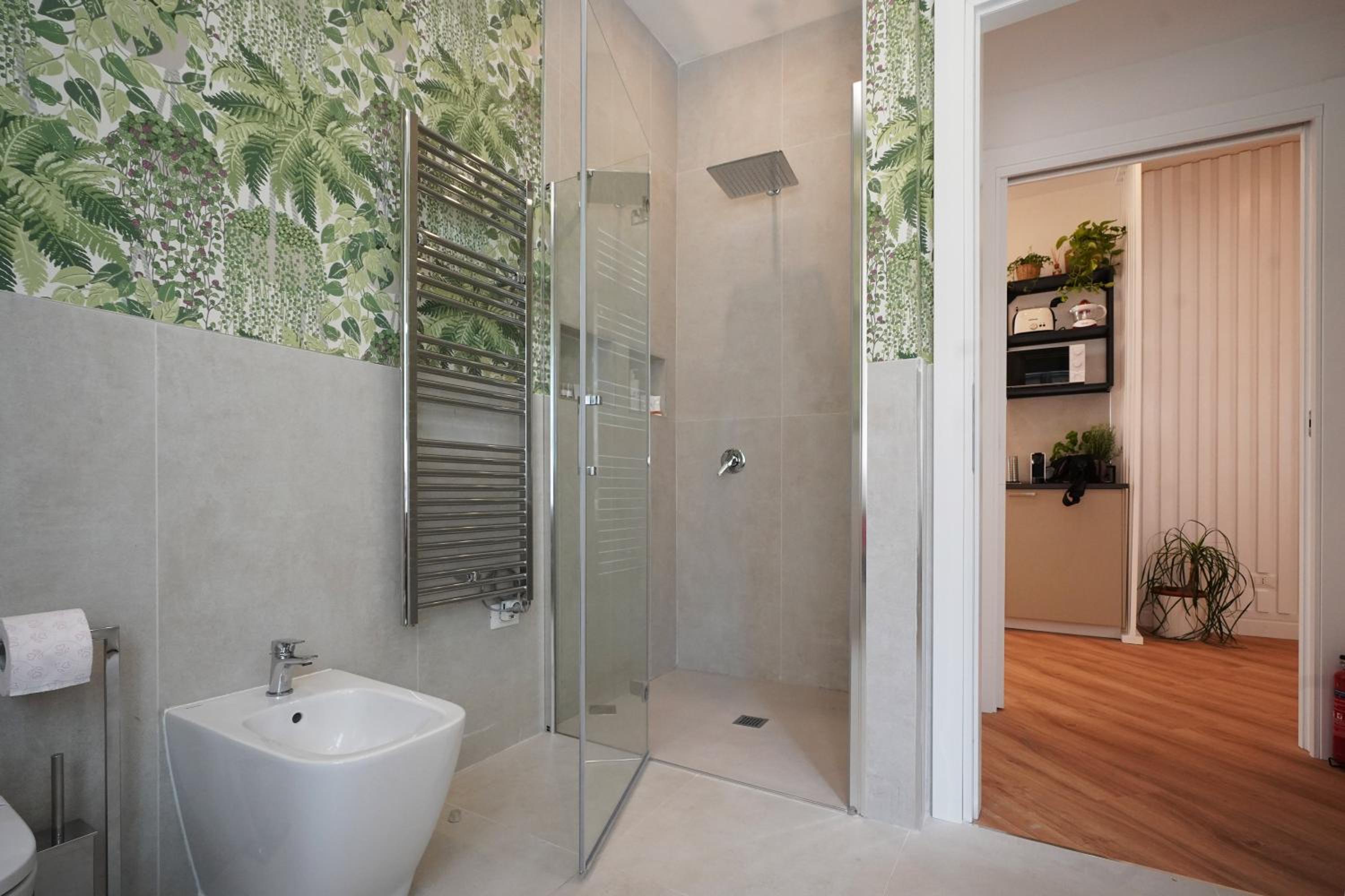 Peaceful 2 Bedrooms with patio, near Metro A