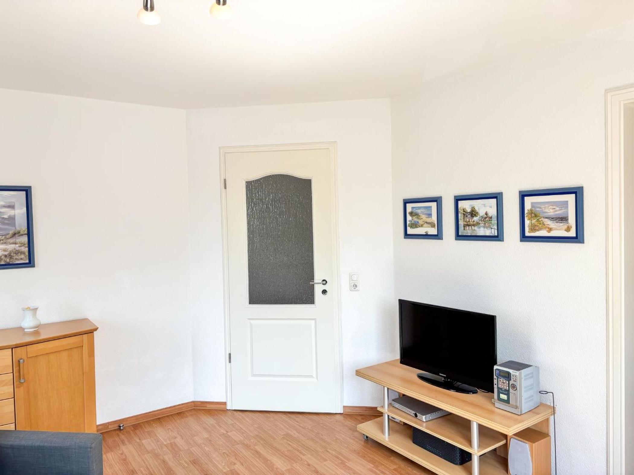 Helle Fewo in toller Lage mit Badewanne und Balkon