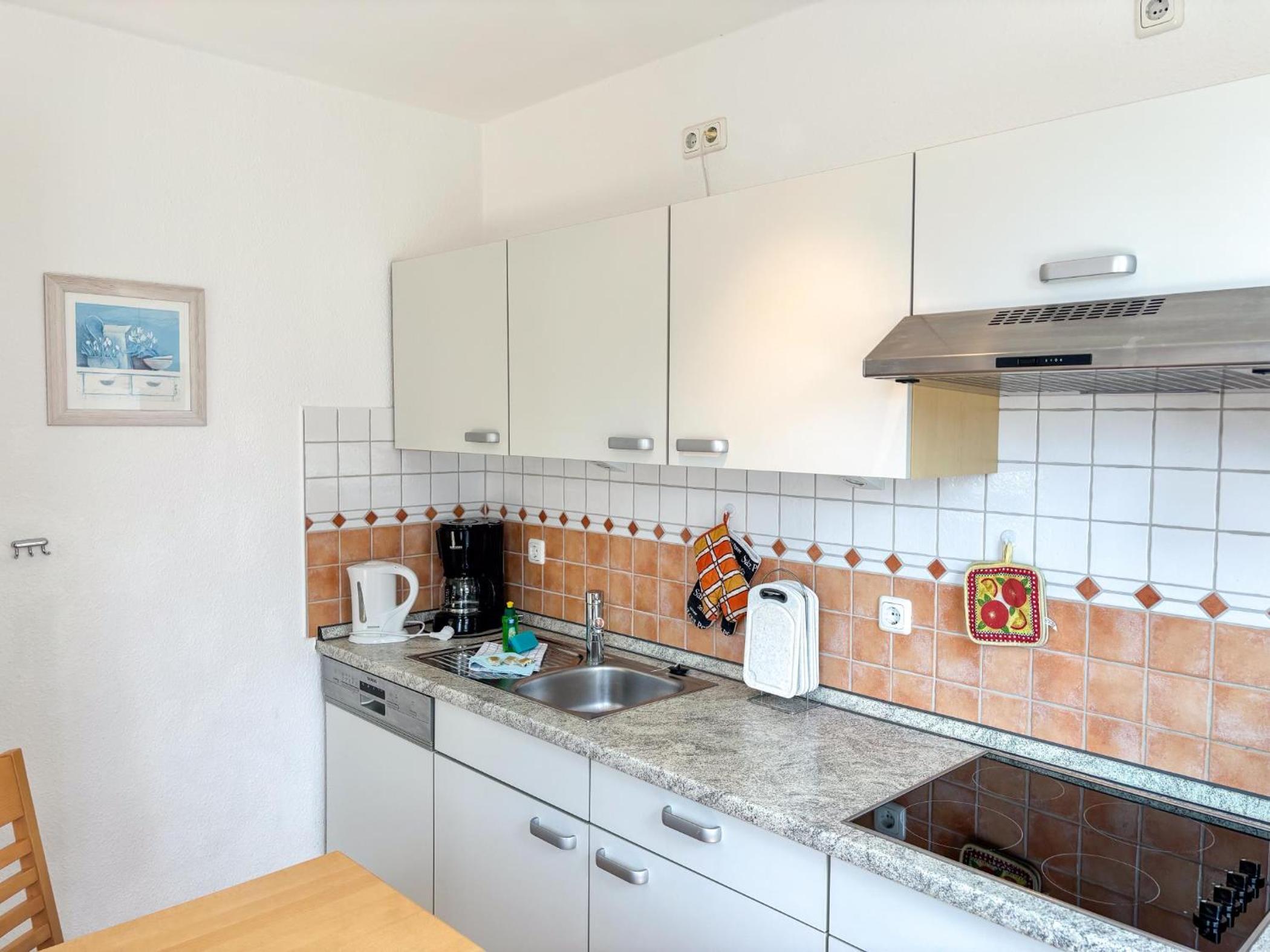 Helle Fewo in toller Lage mit Badewanne und Balkon