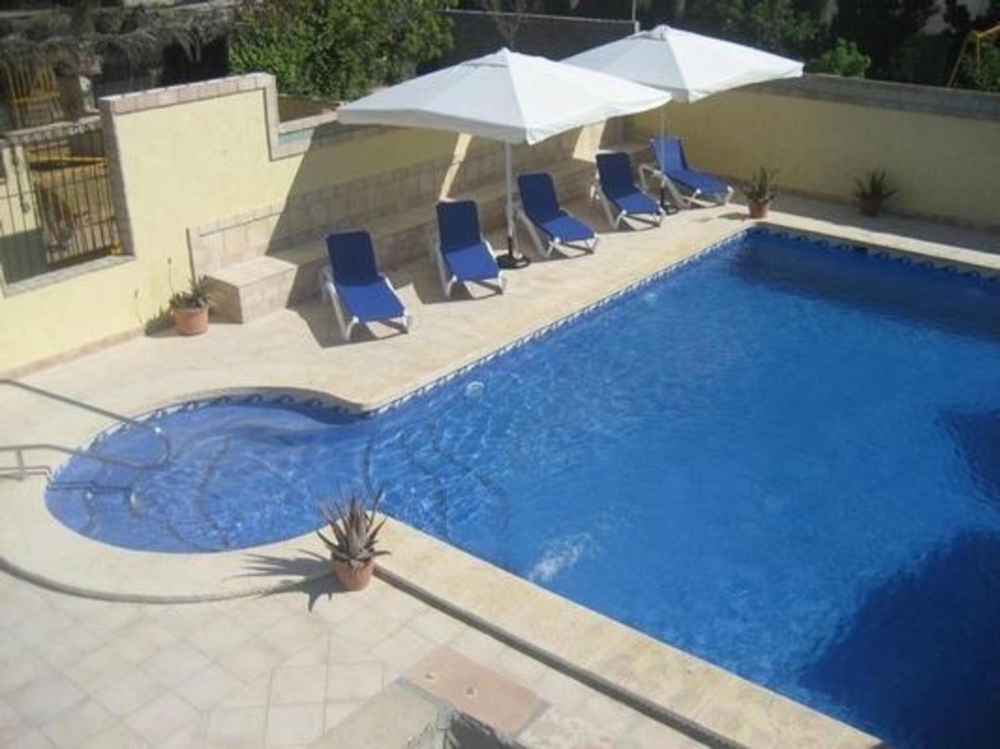 Gemütliche Wohnung auf einer Finca mit Terrasse