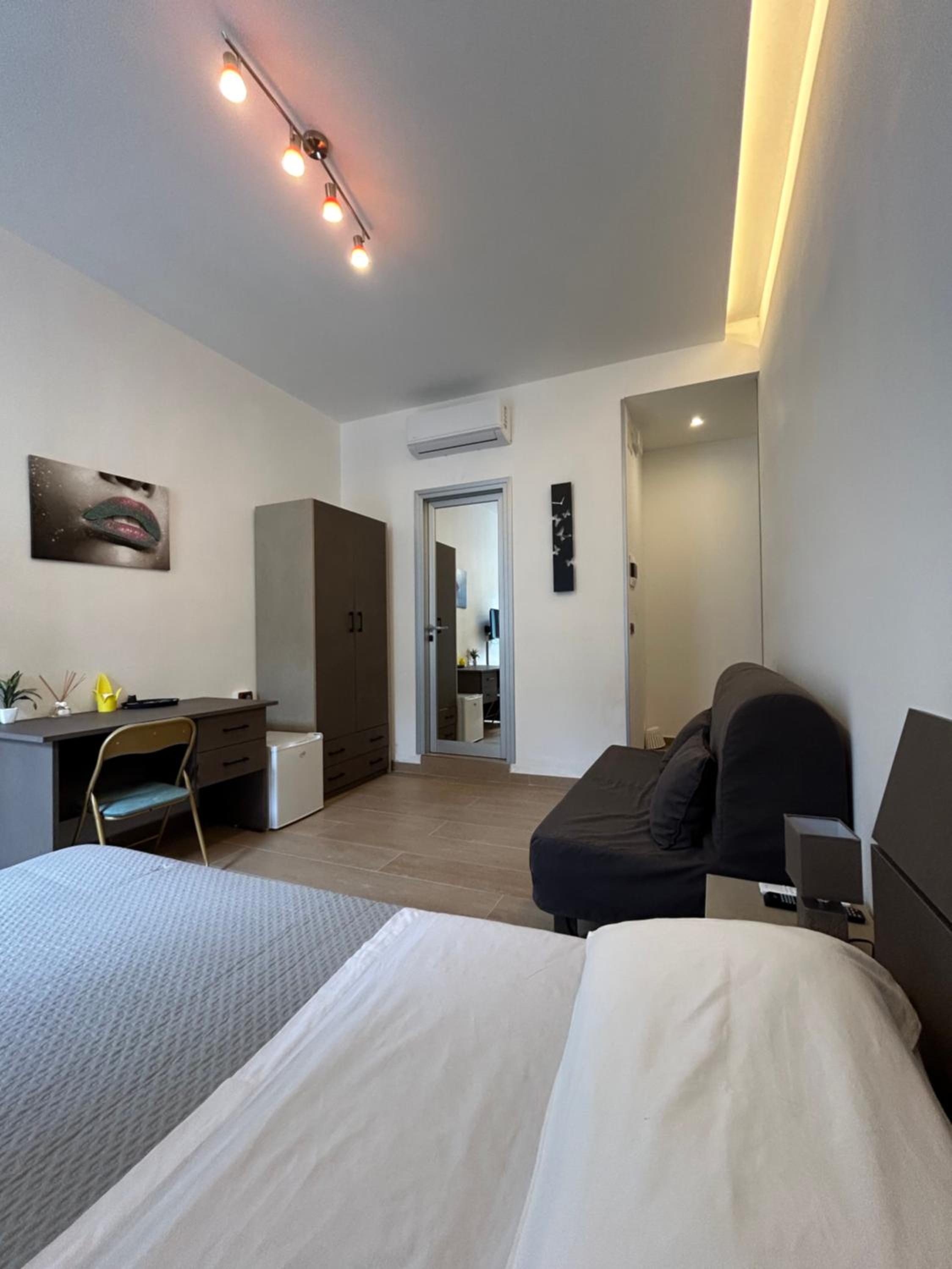 hotel room