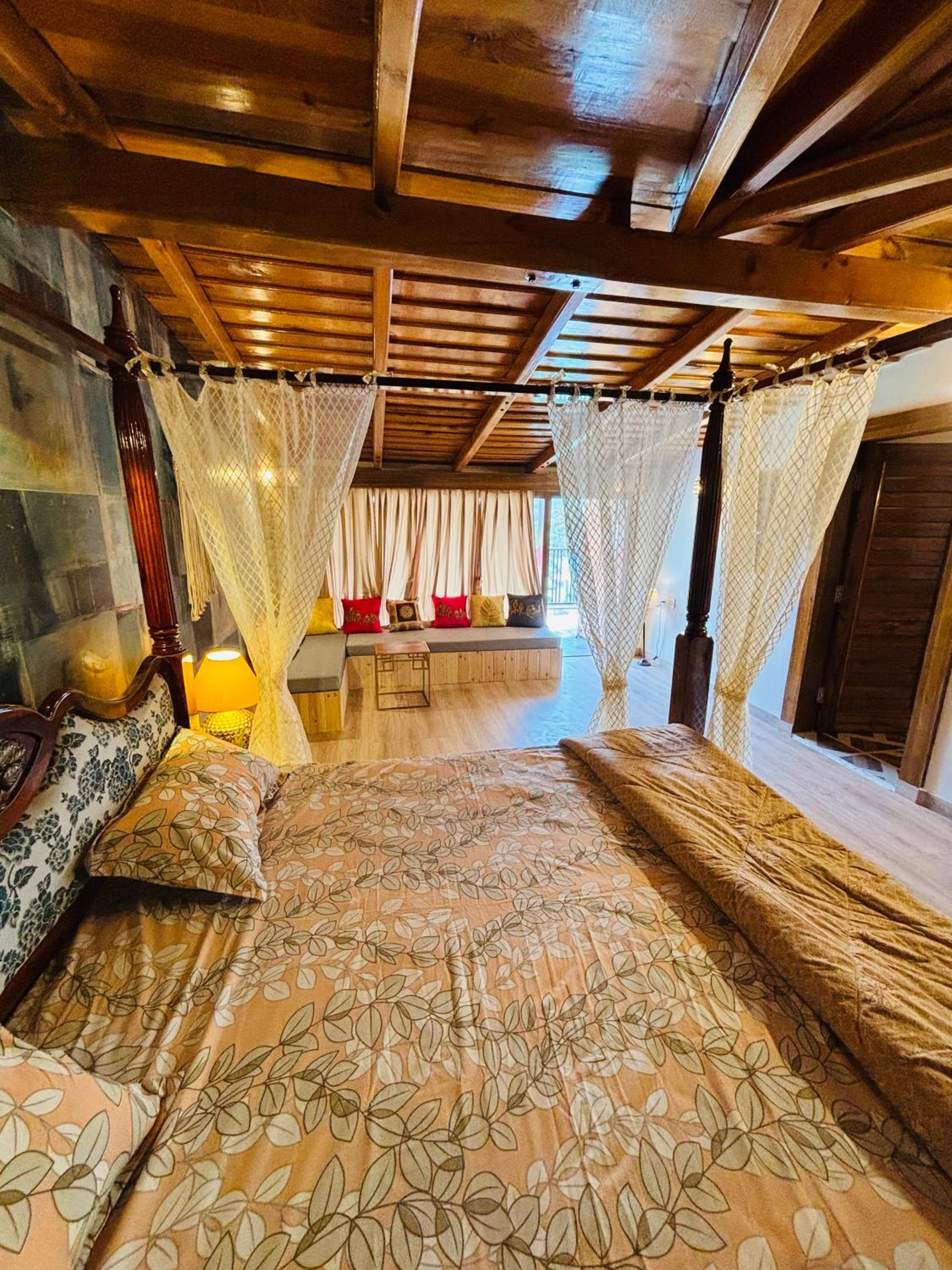 Unravel 3BR Floor Nainital