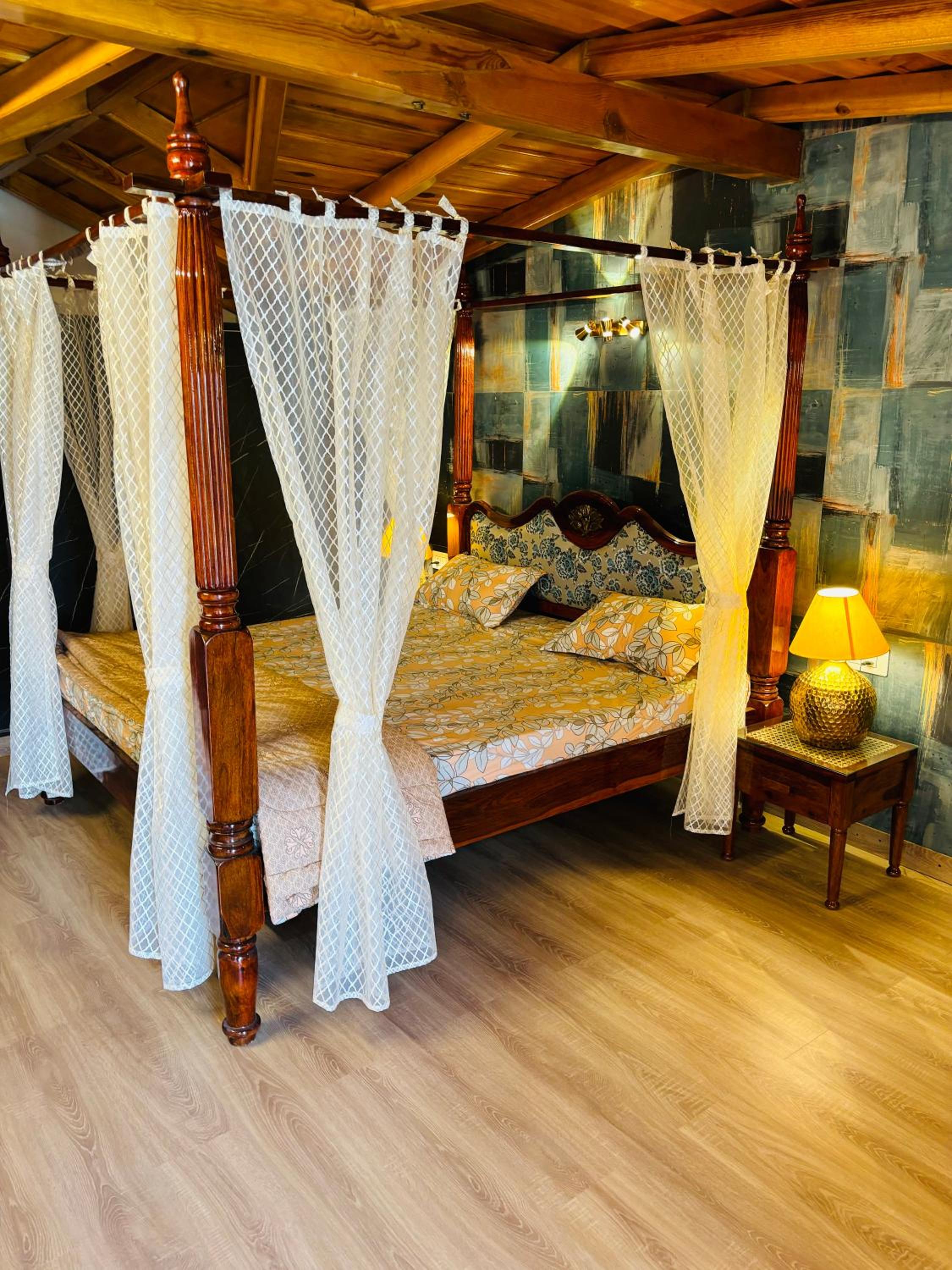 Unravel 3BR Floor Nainital
