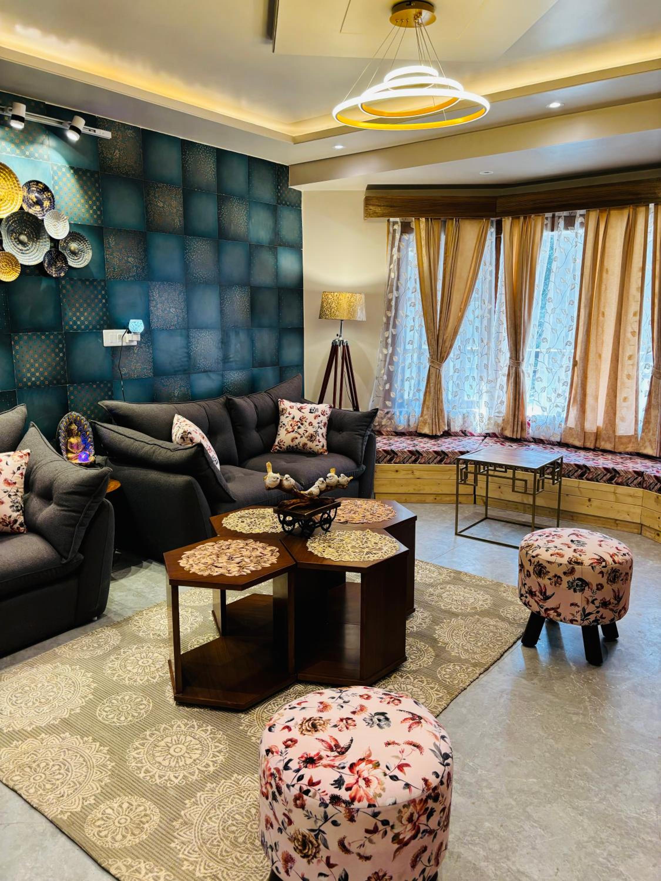 Unravel 3BR Floor Nainital