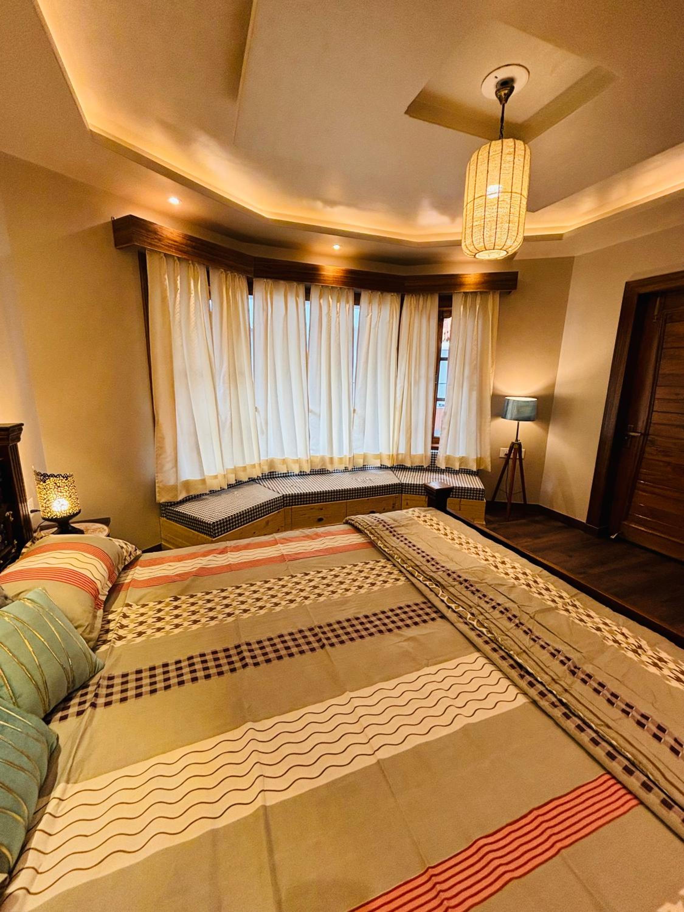 Unravel 3BR Floor Nainital