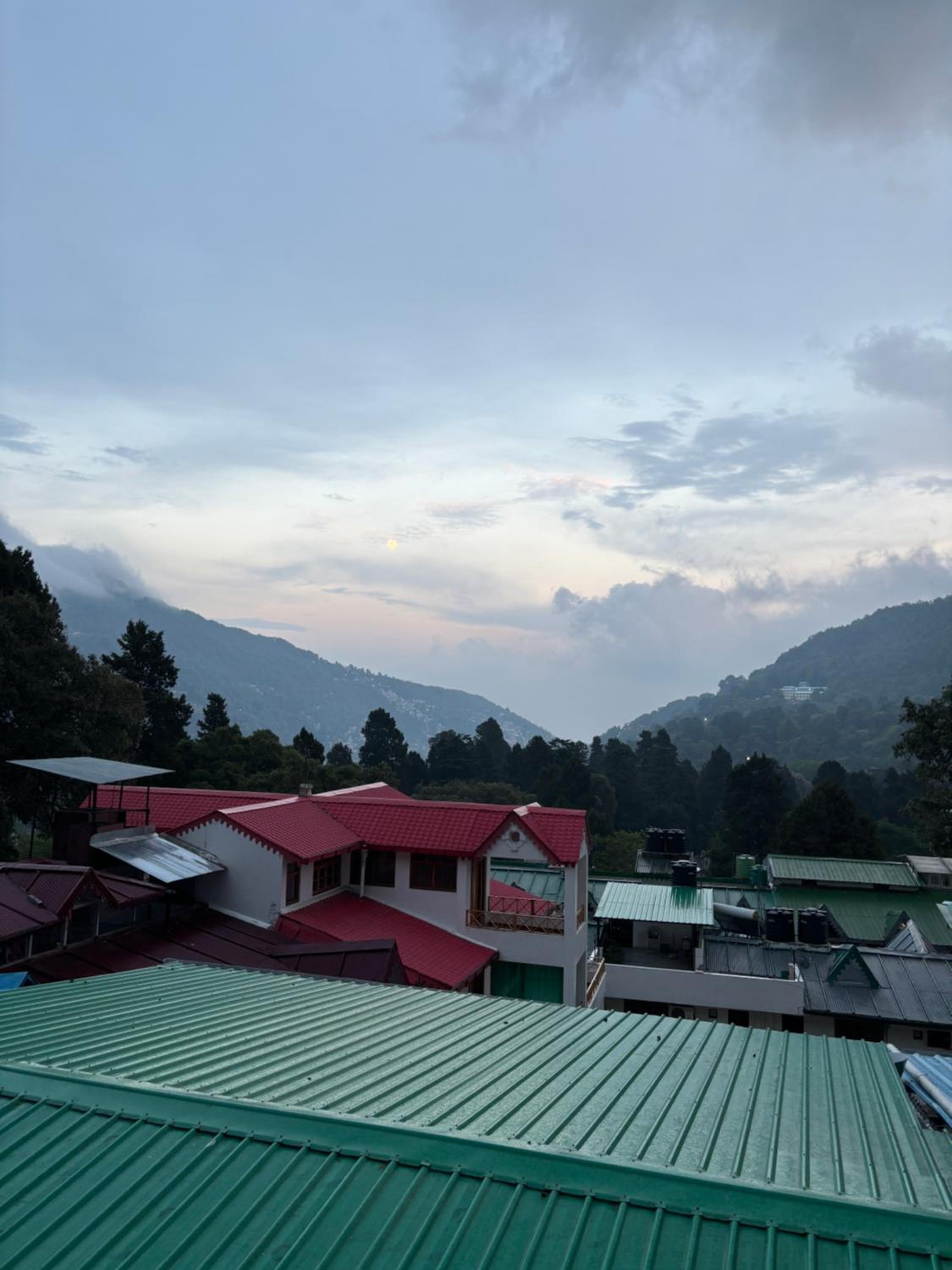 Unravel 3BR Floor Nainital