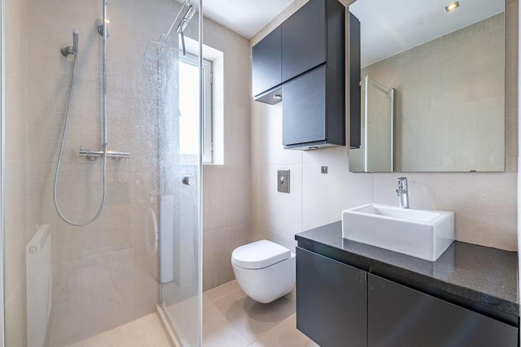 Luxury apartment, Prime Location view 2