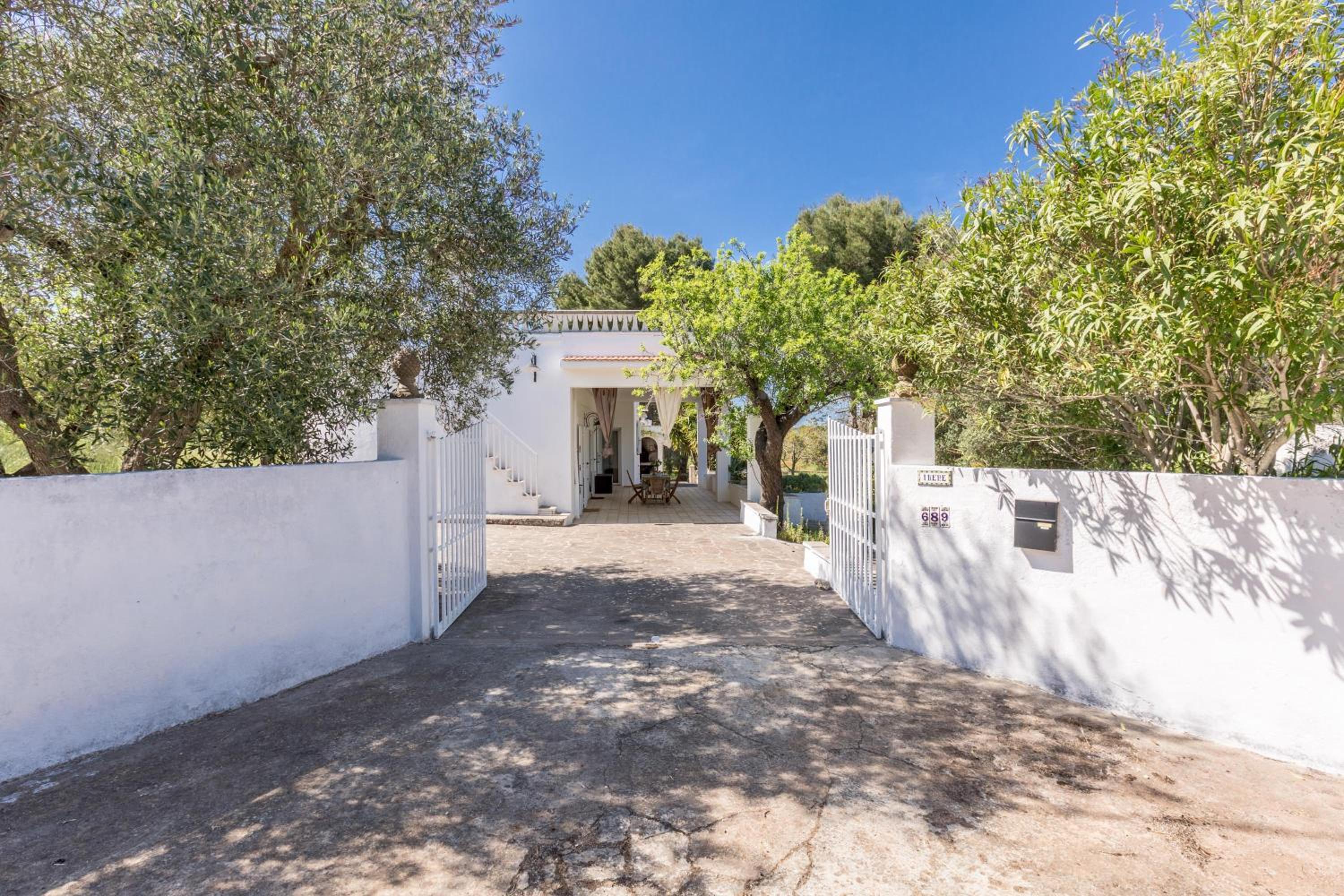 Villa Irene by BarbarHouse view 3