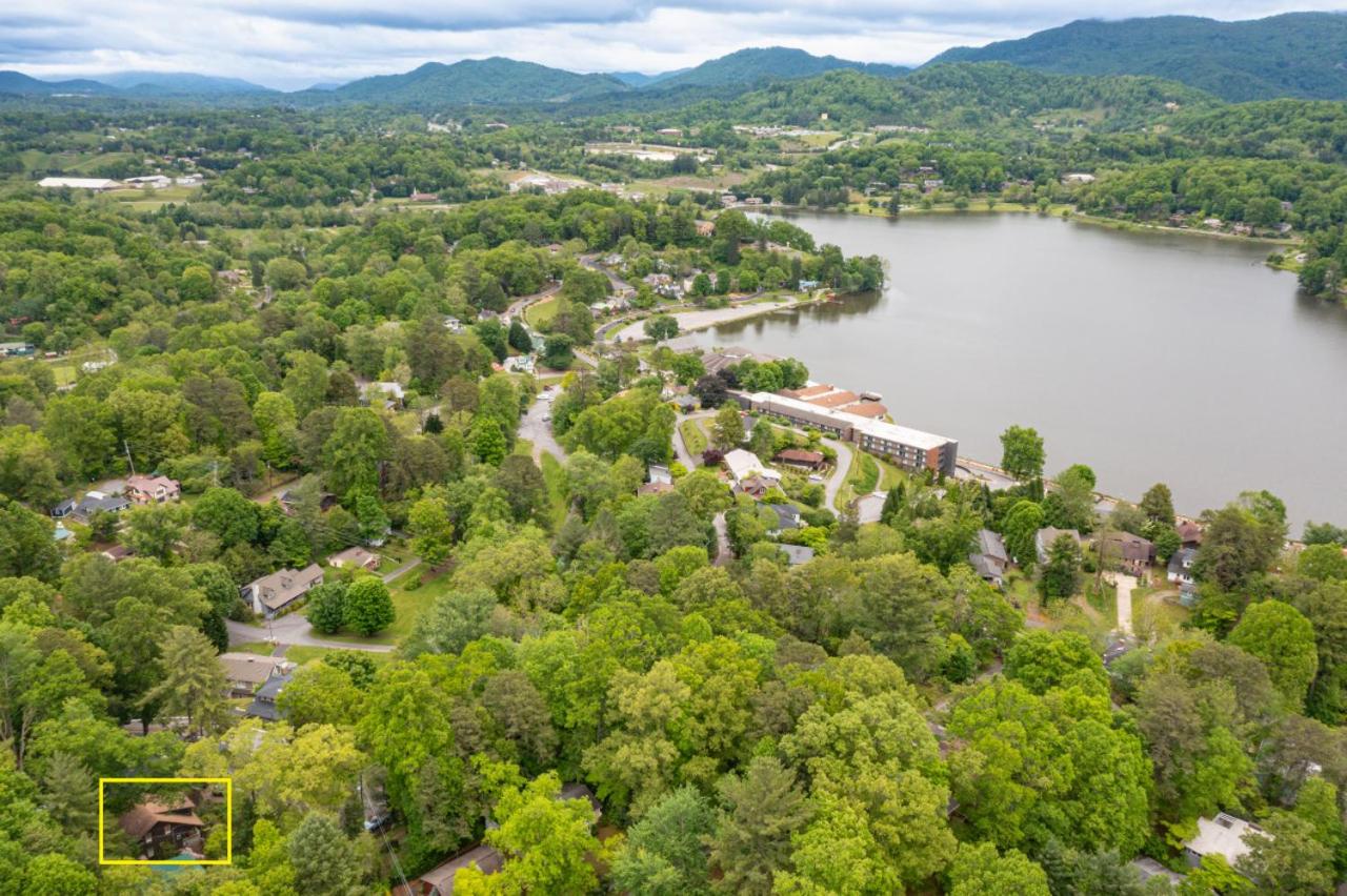 Old Chestnut Cabin at Lake Junaluska view 2