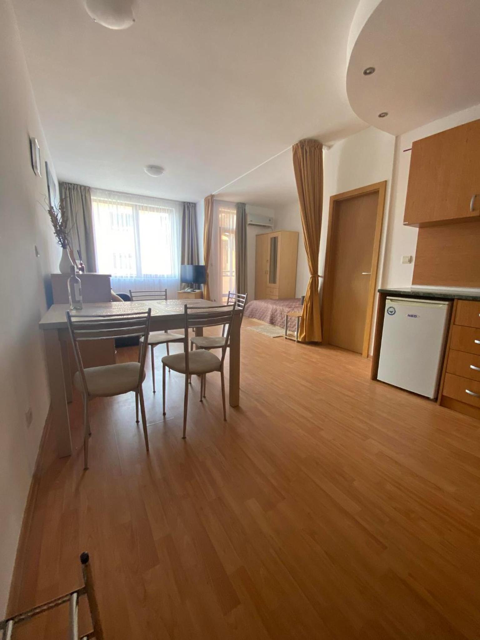 Apartament Paradise Place in the Garden of Eden by the Beach