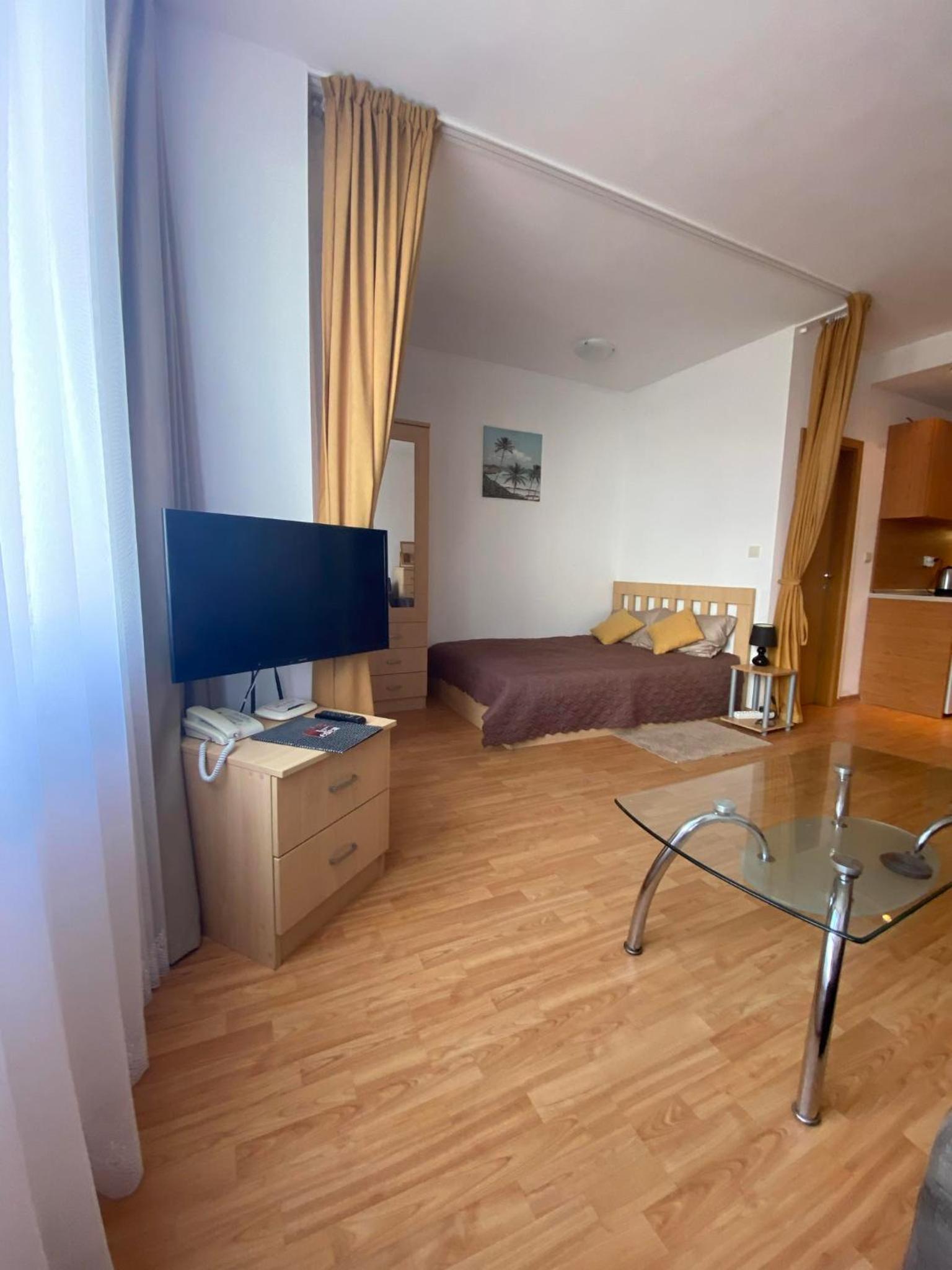 Apartament Paradise Place in the Garden of Eden by the Beach