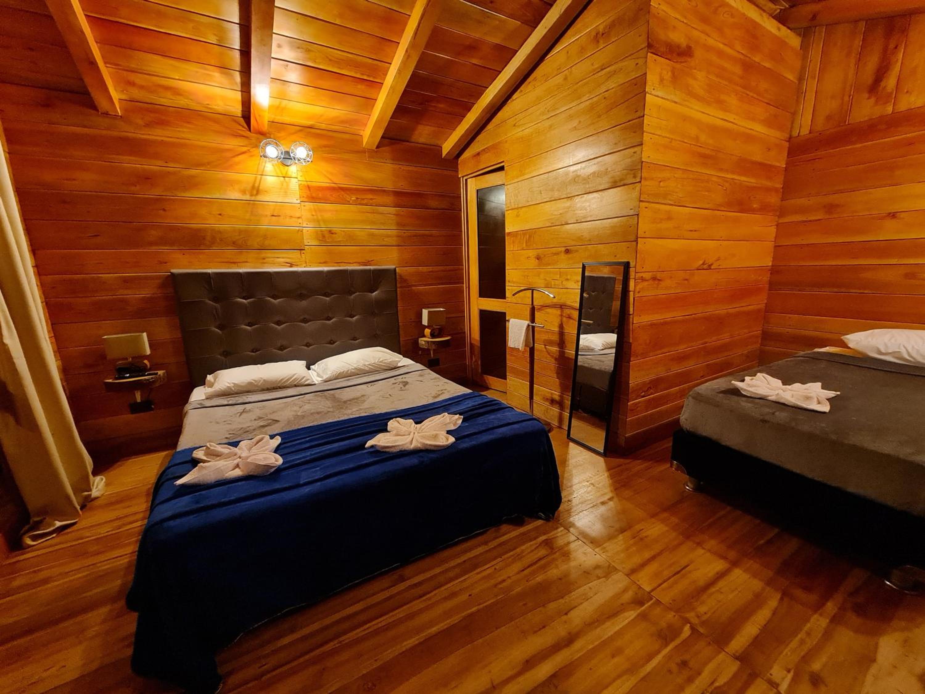 La Mercedes Cattaleya Hostal By Mh