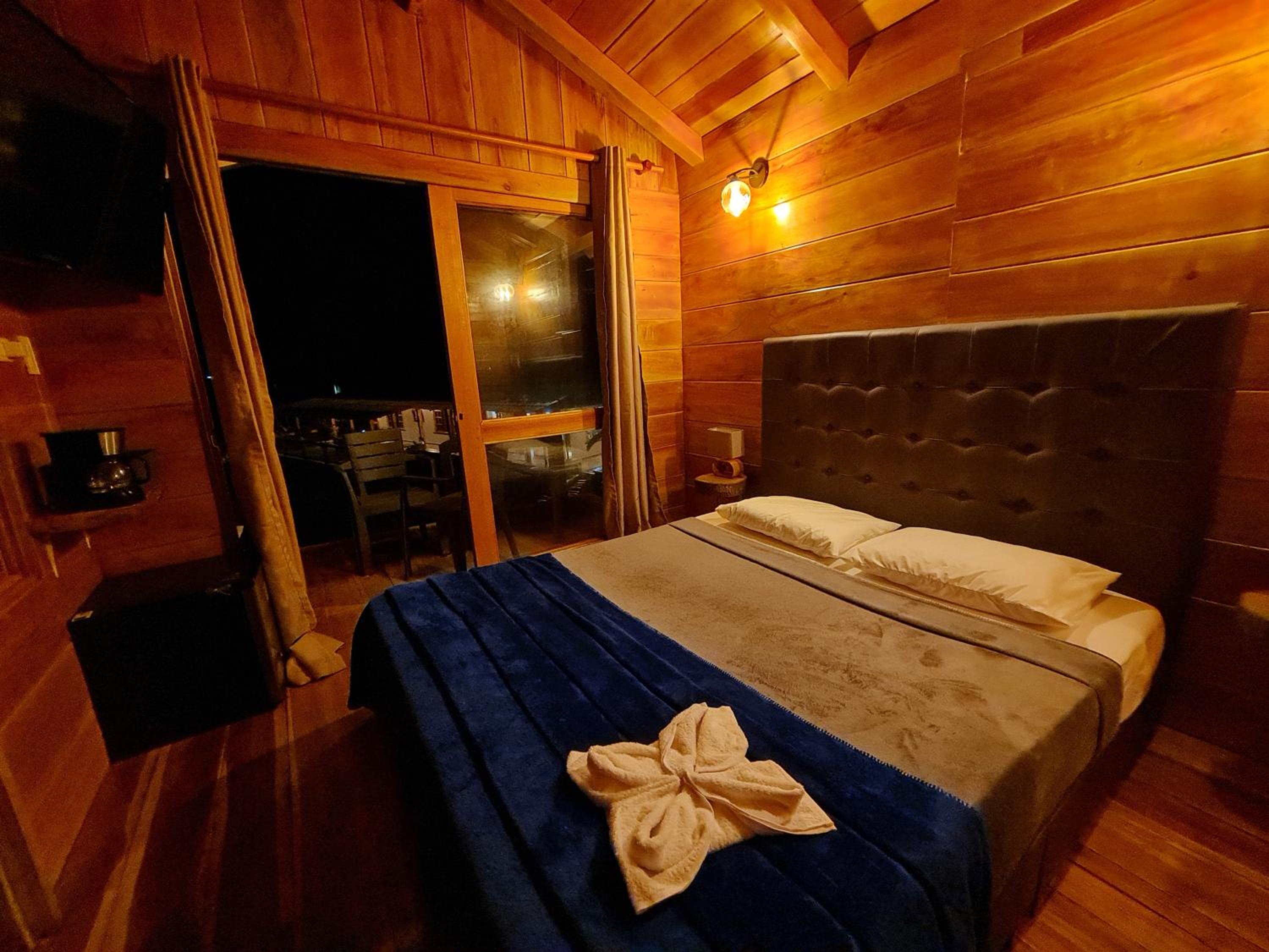 La Mercedes Cattaleya Hostal By Mh
