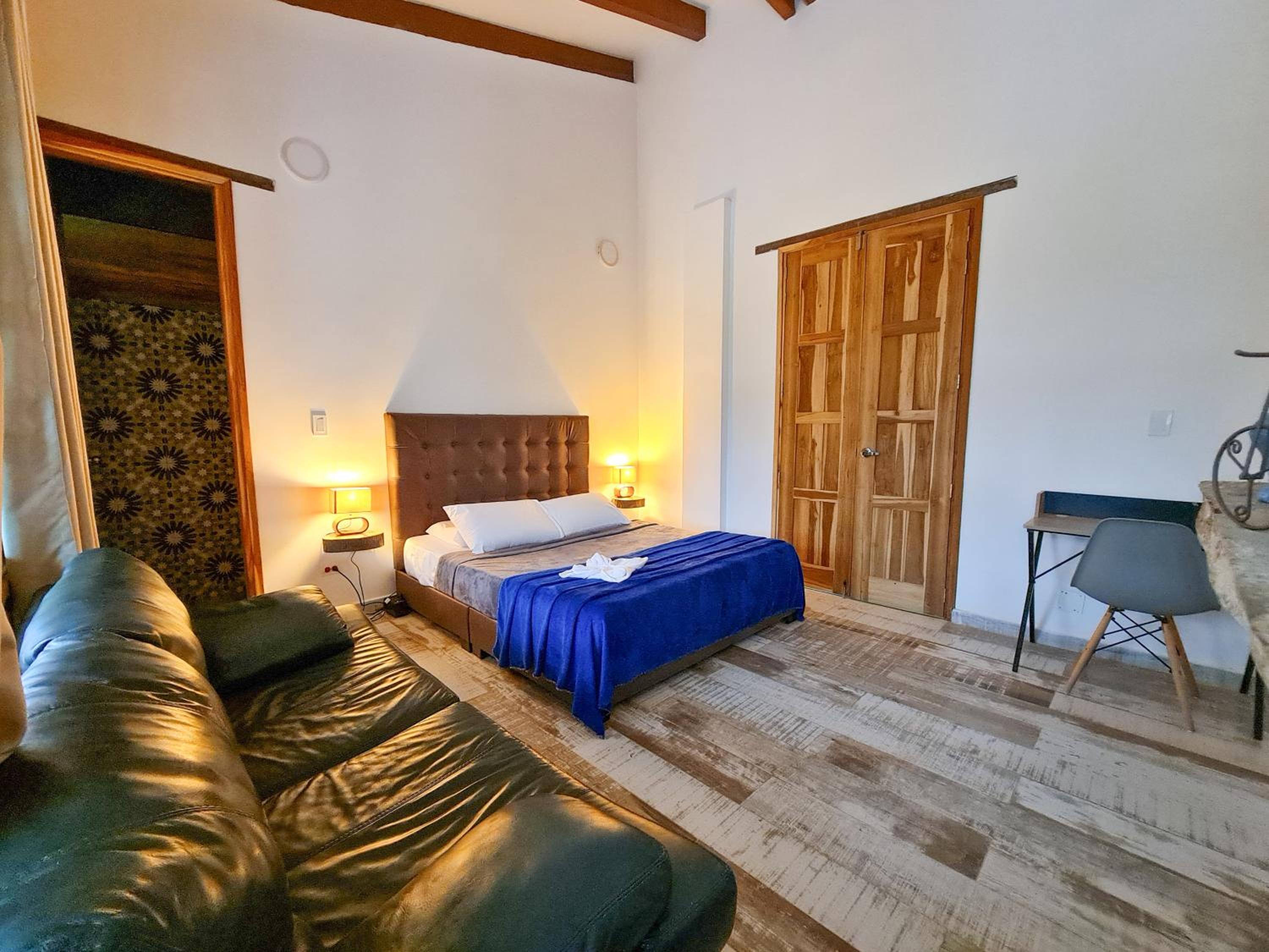 La Mercedes Cattaleya Hostal By Mh
