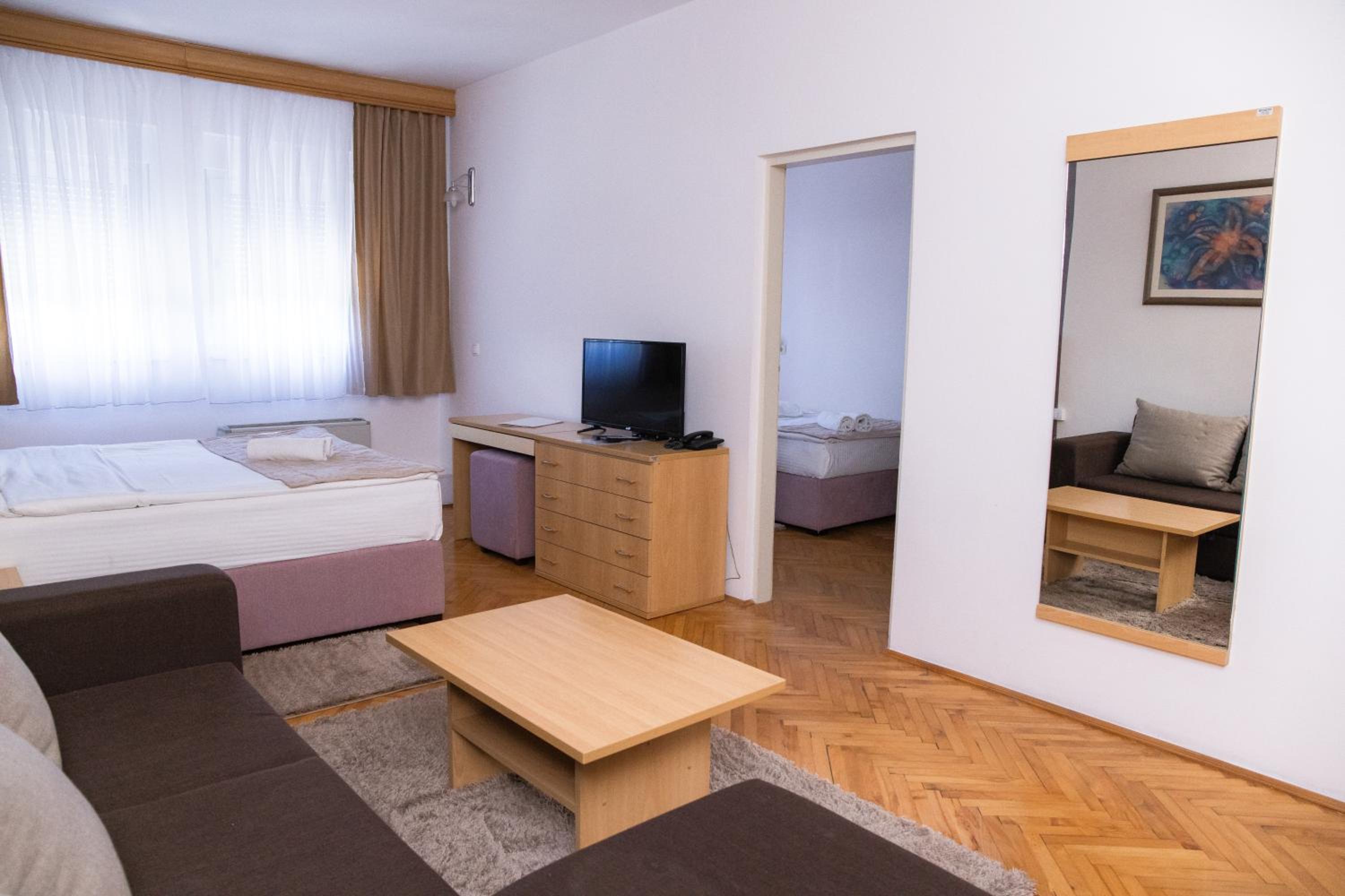 Motel New Sanatron