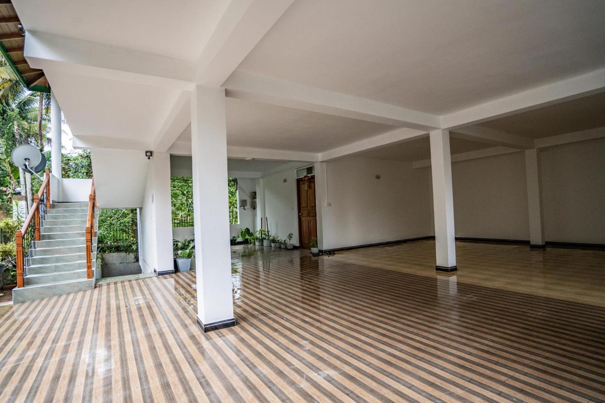 The KANDY DOWNTOWN Maroon House view 5