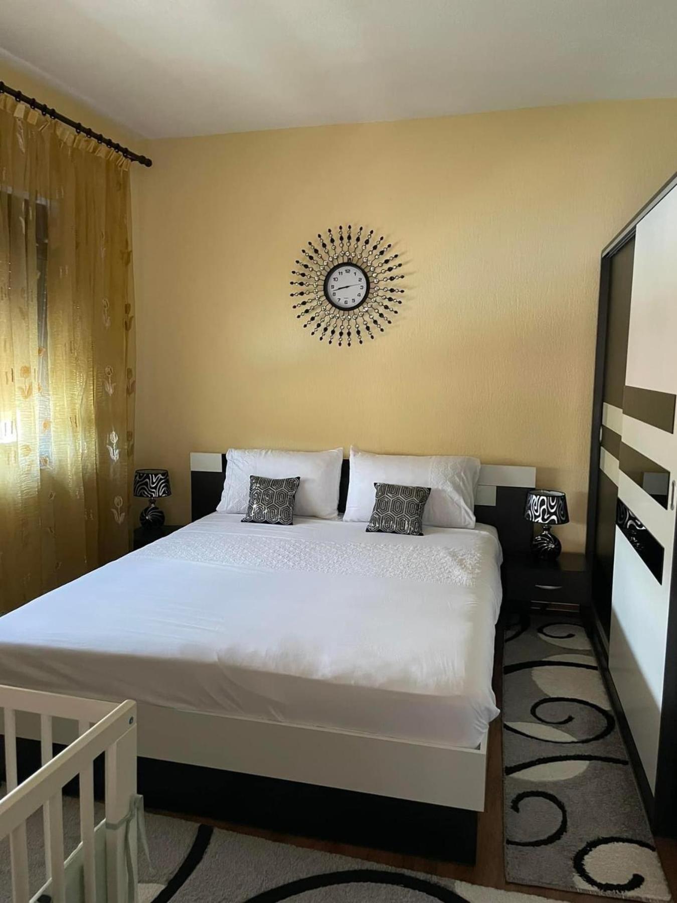 Boris House 5 bed Villa & Private Pool