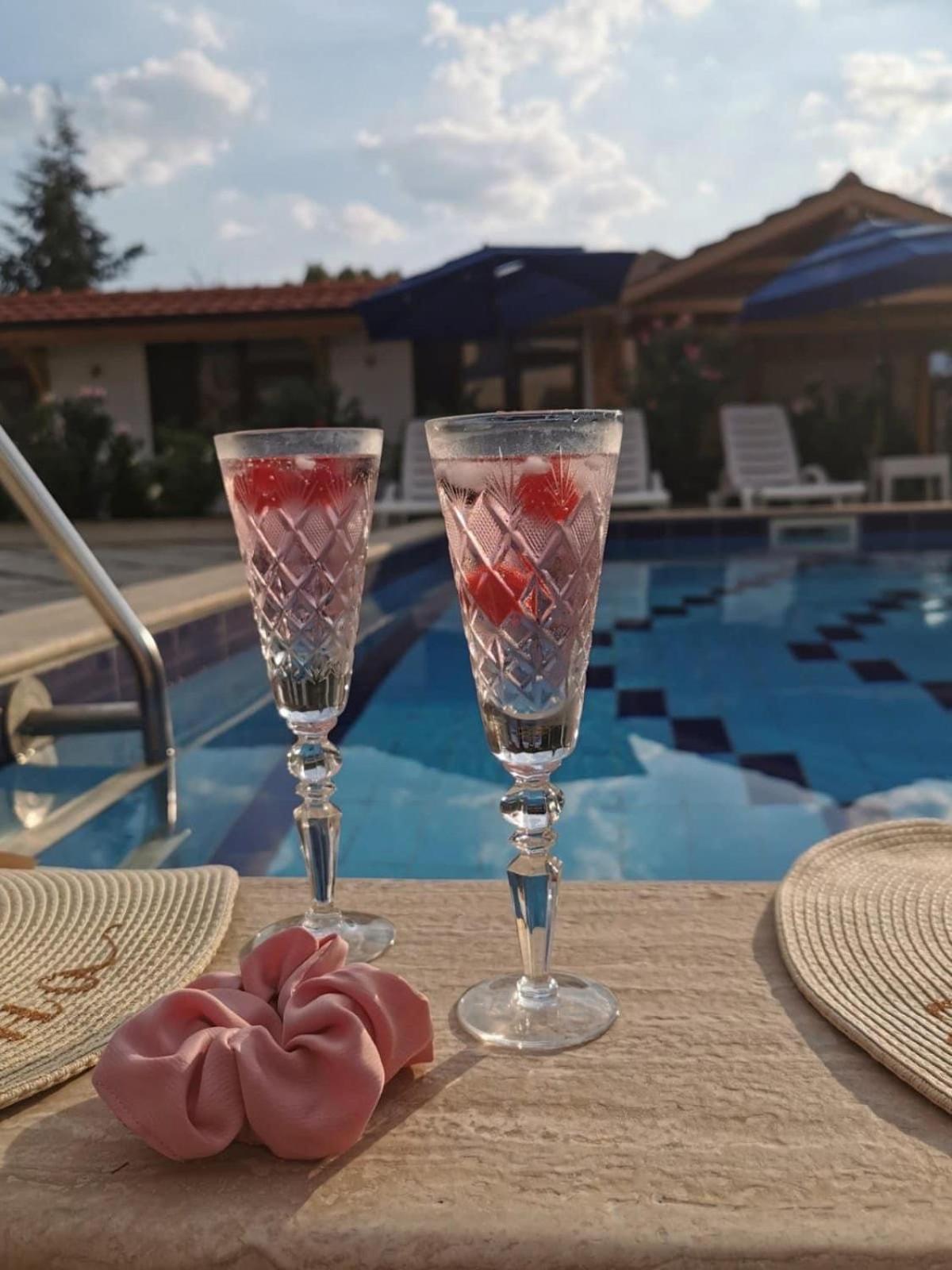 Boris House 5 bed Villa & Private Pool