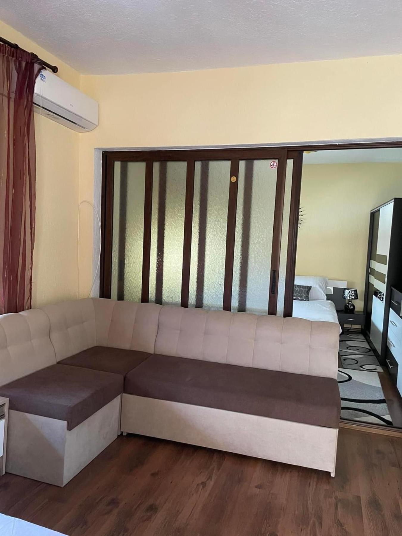 Boris House 5 bed Villa & Private Pool