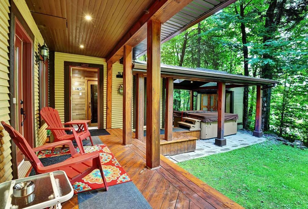 Beautiful 5 Bedroom Chalet for Rent in Stoneham