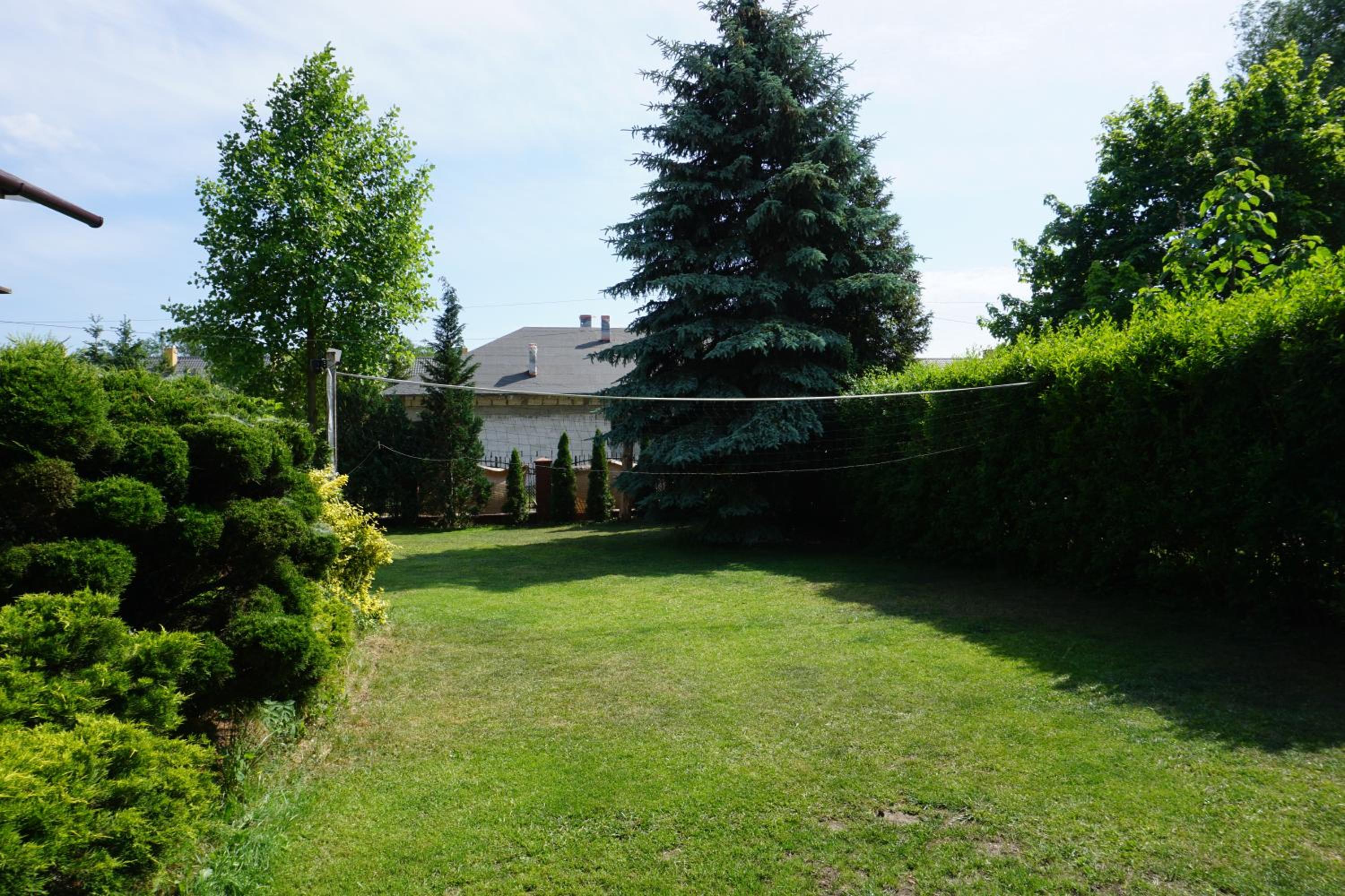 Comfortable house with garden