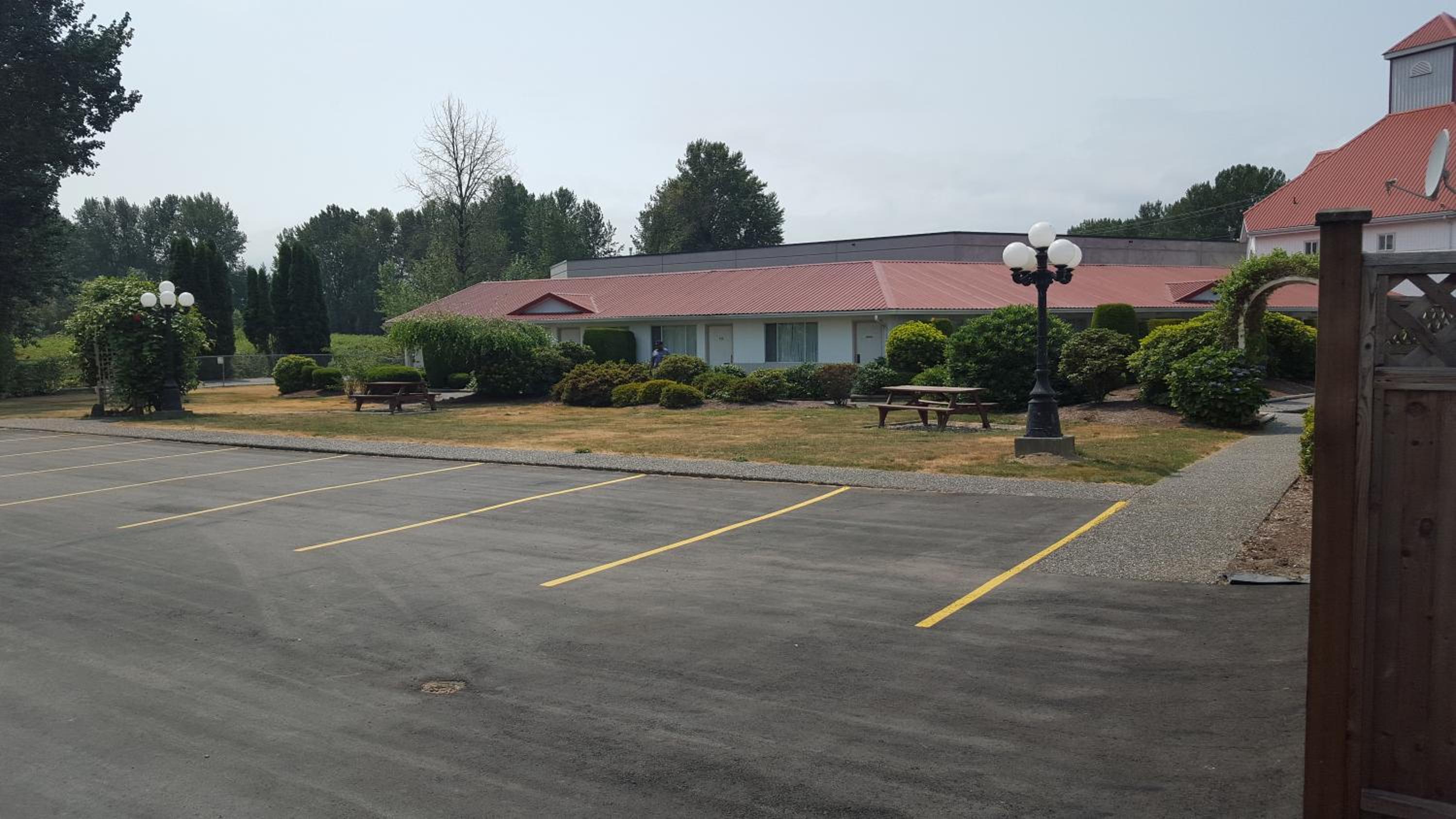 Rainbow Motor Inn