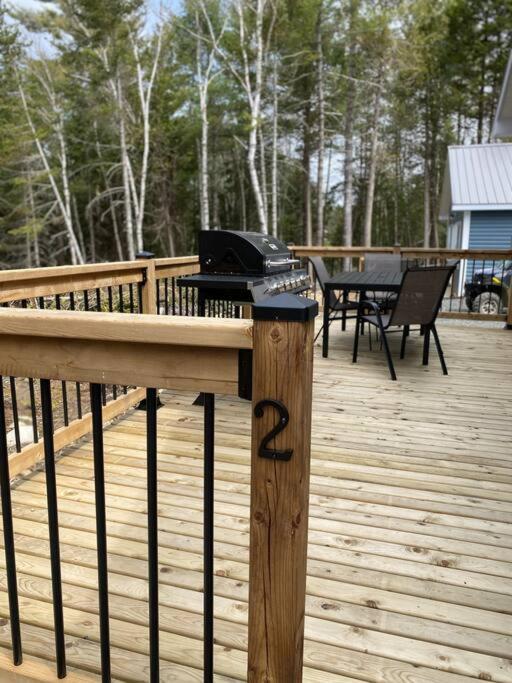Tidal Tranquility Cottage Oceanfront and Private trails