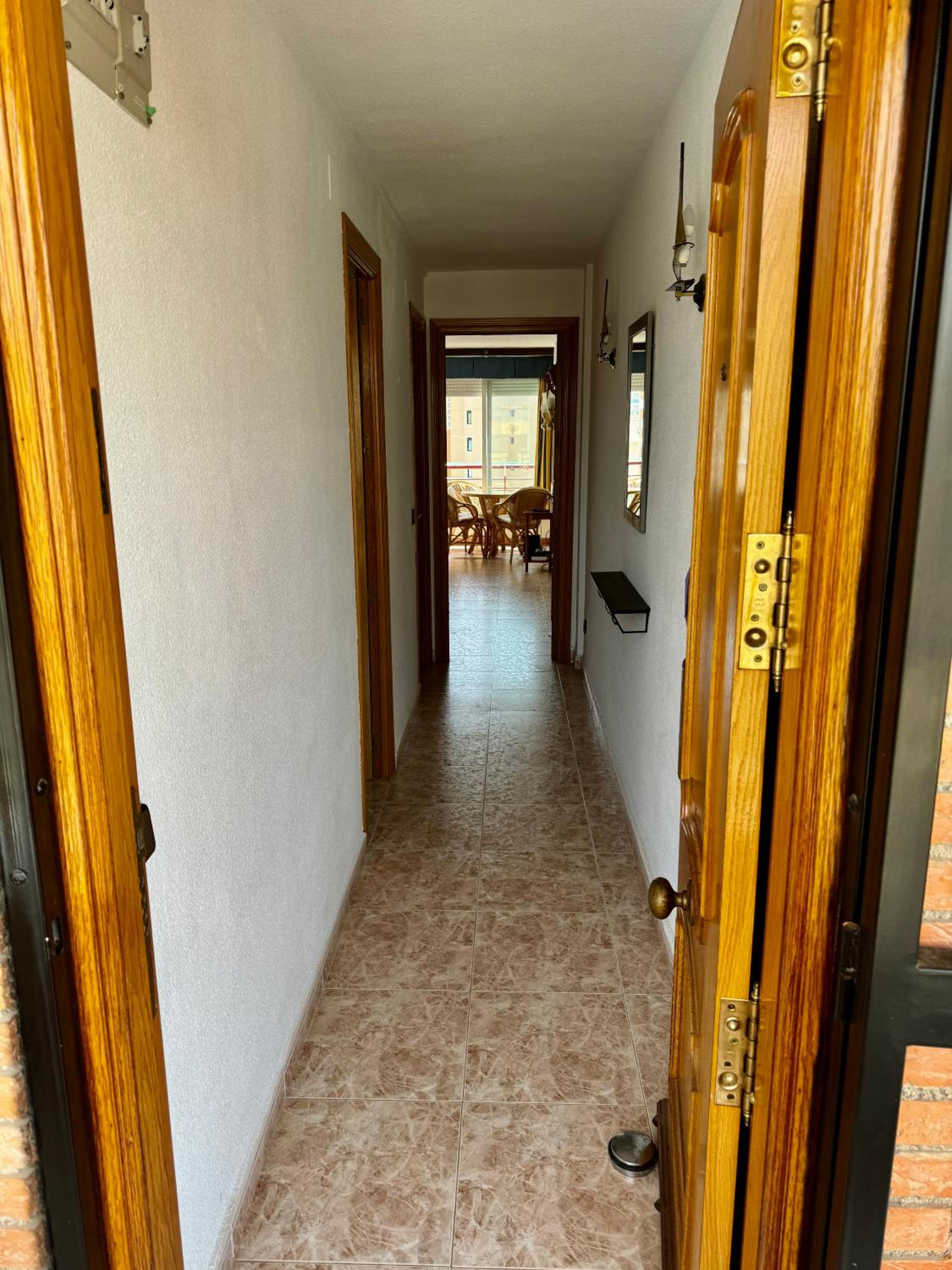 Apartament piscis en Benidorm, 1 min playa levante, Wi-Fi, AC y parking