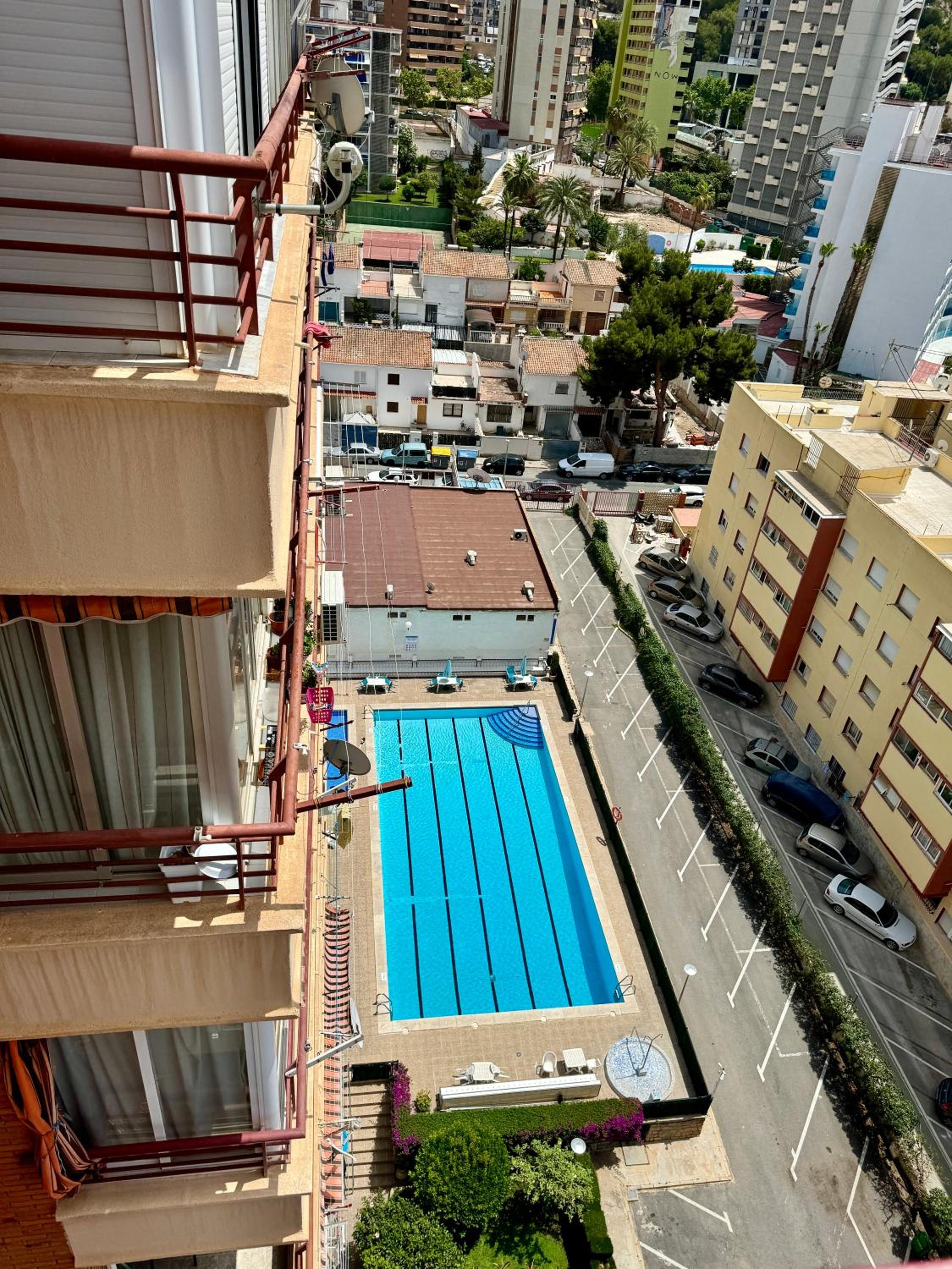 Apartament piscis en Benidorm, 1 min playa levante, Wi-Fi, AC y parking