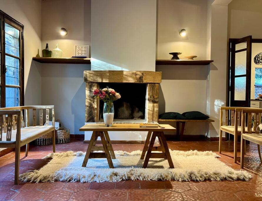 Casa Flora, cálida casa en el corazón de Chacras de Coria