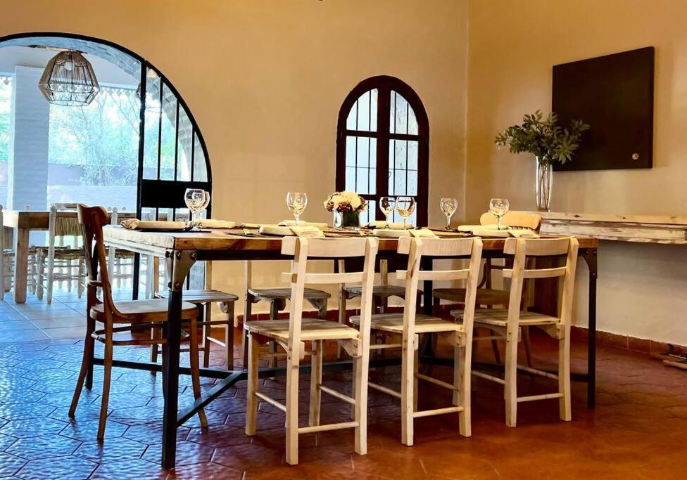 Casa Flora, cálida casa en el corazón de Chacras de Coria