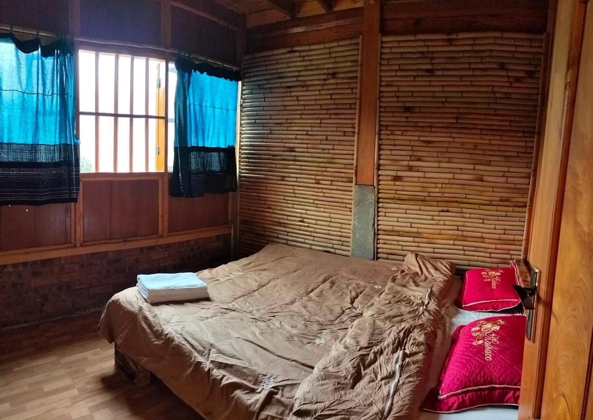 Sapa Local Guide Homestay Trek 2 Days 1 Night or Multi-Day Trekking
