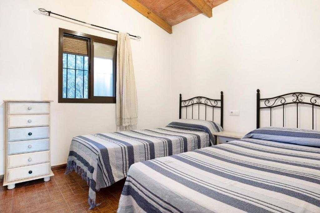 Casas Antonio-piscina privada y BBQ