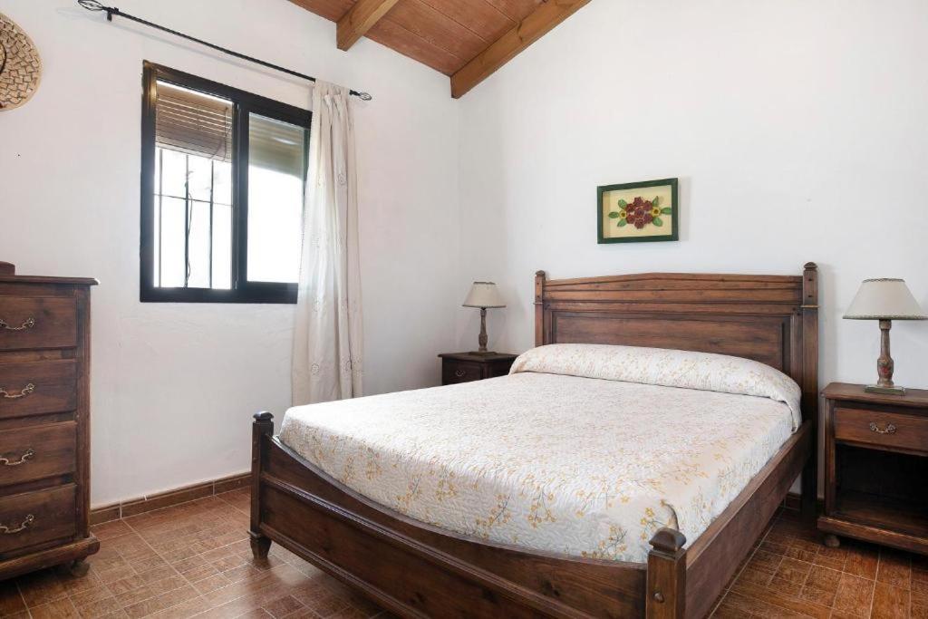 Casas Antonio-piscina privada y BBQ