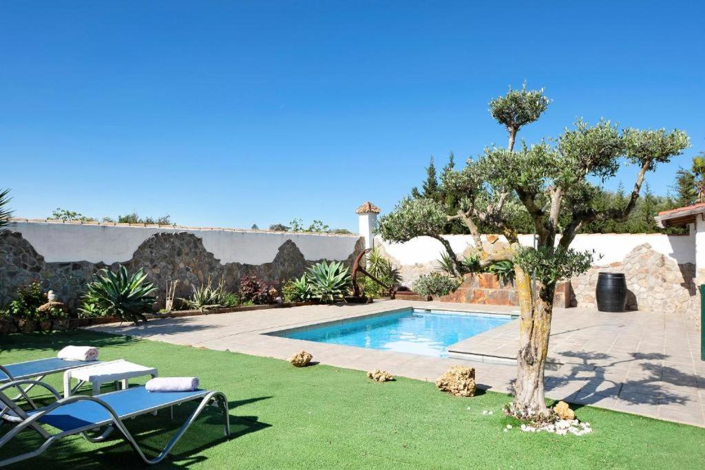 Casas Antonio-piscina privada y BBQ