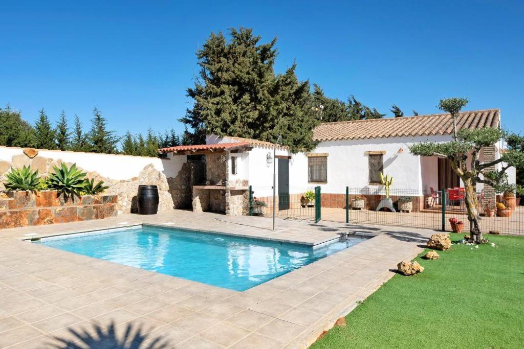 Casas Antonio-piscina privada y BBQ