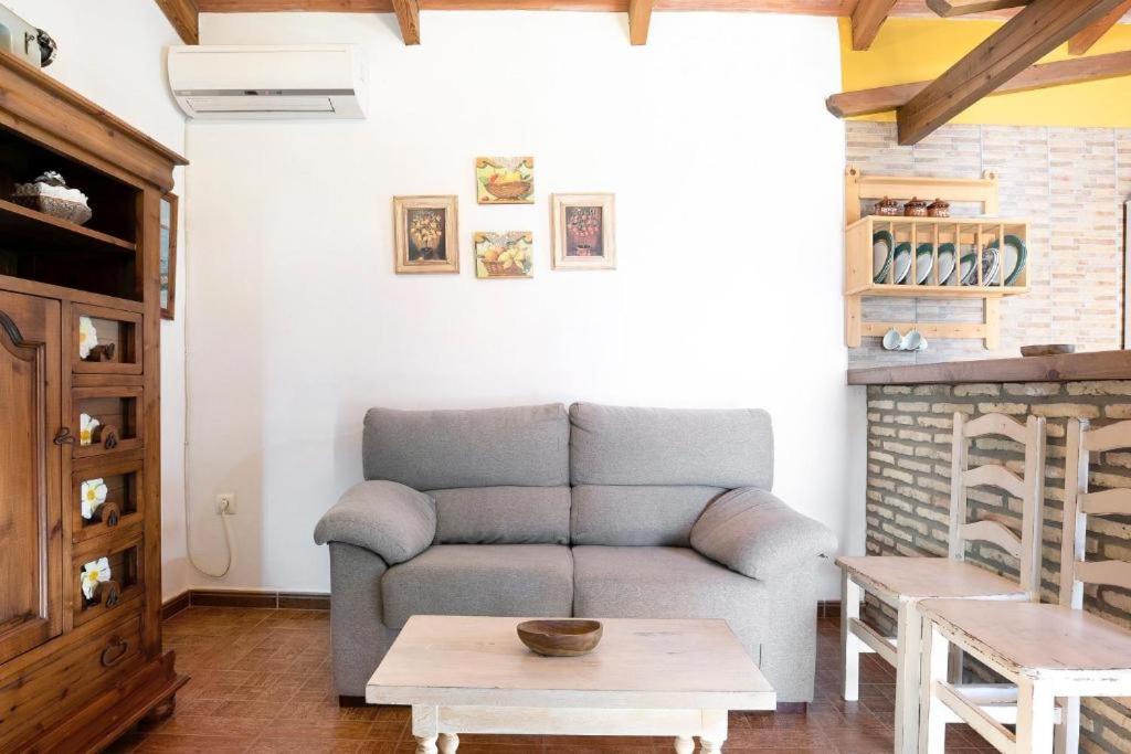 Casas Antonio-piscina privada y BBQ