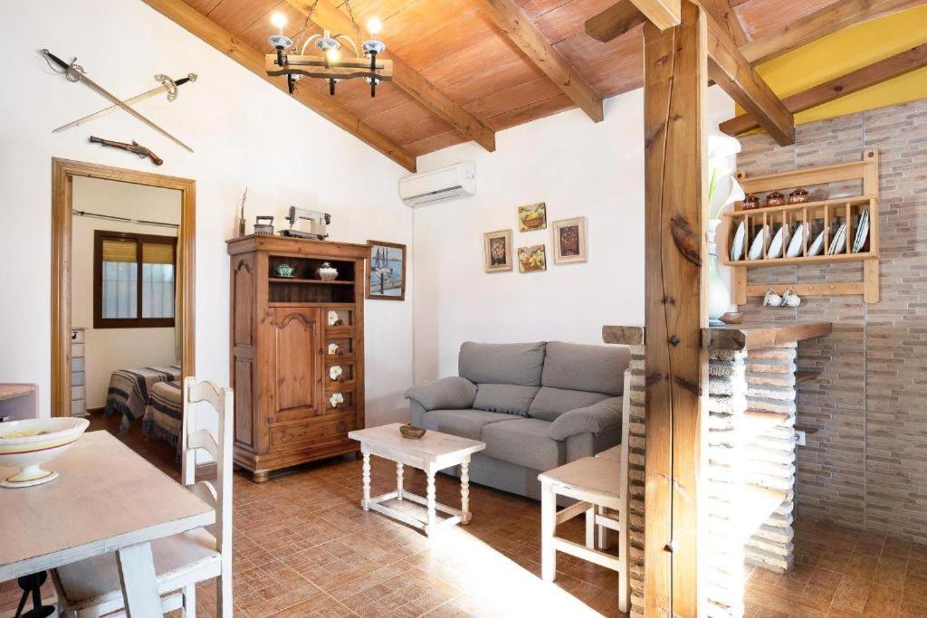 Casas Antonio-piscina privada y BBQ