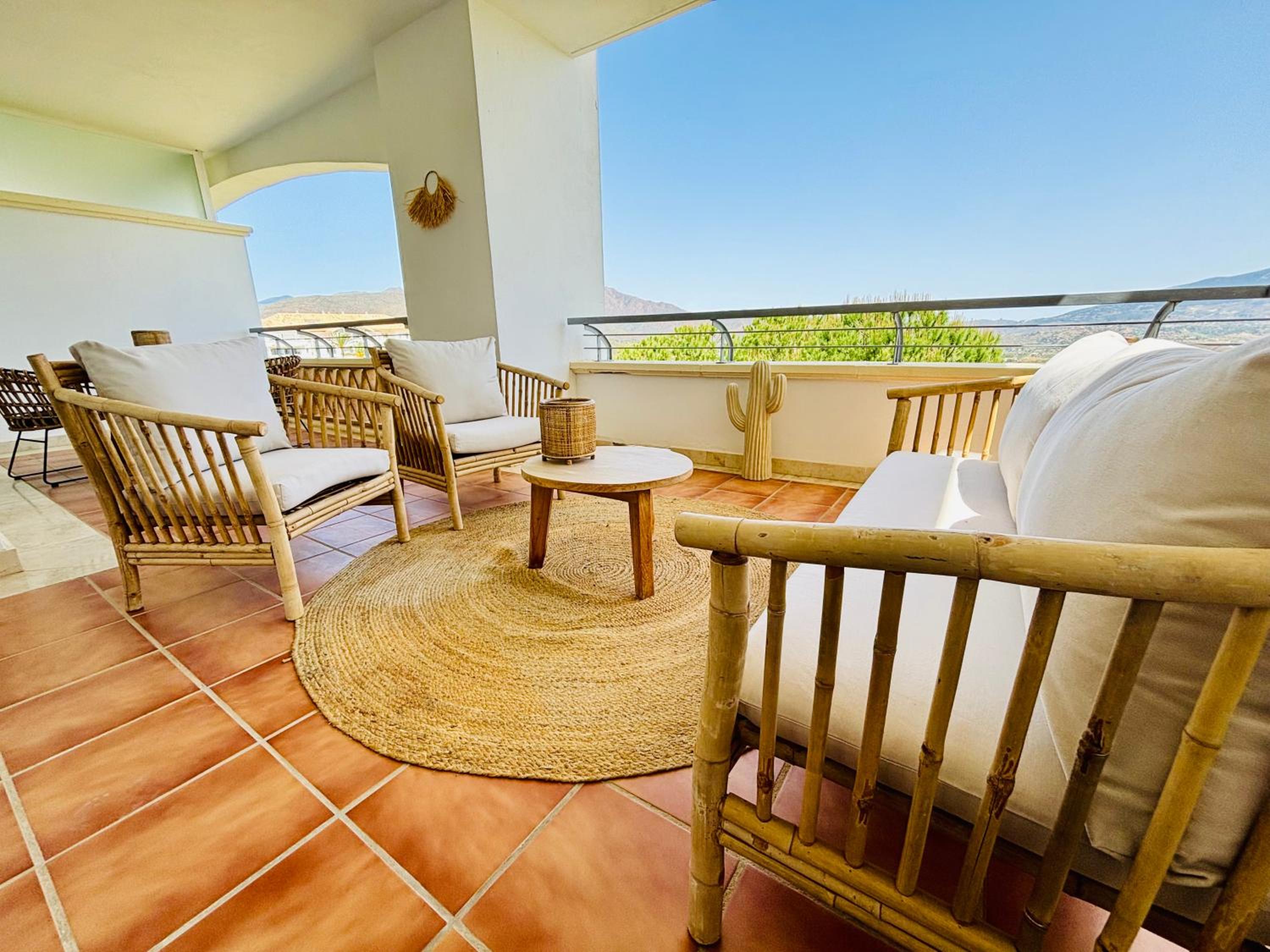 Logement sur le golf au pied de montagnes andalouses photo 3