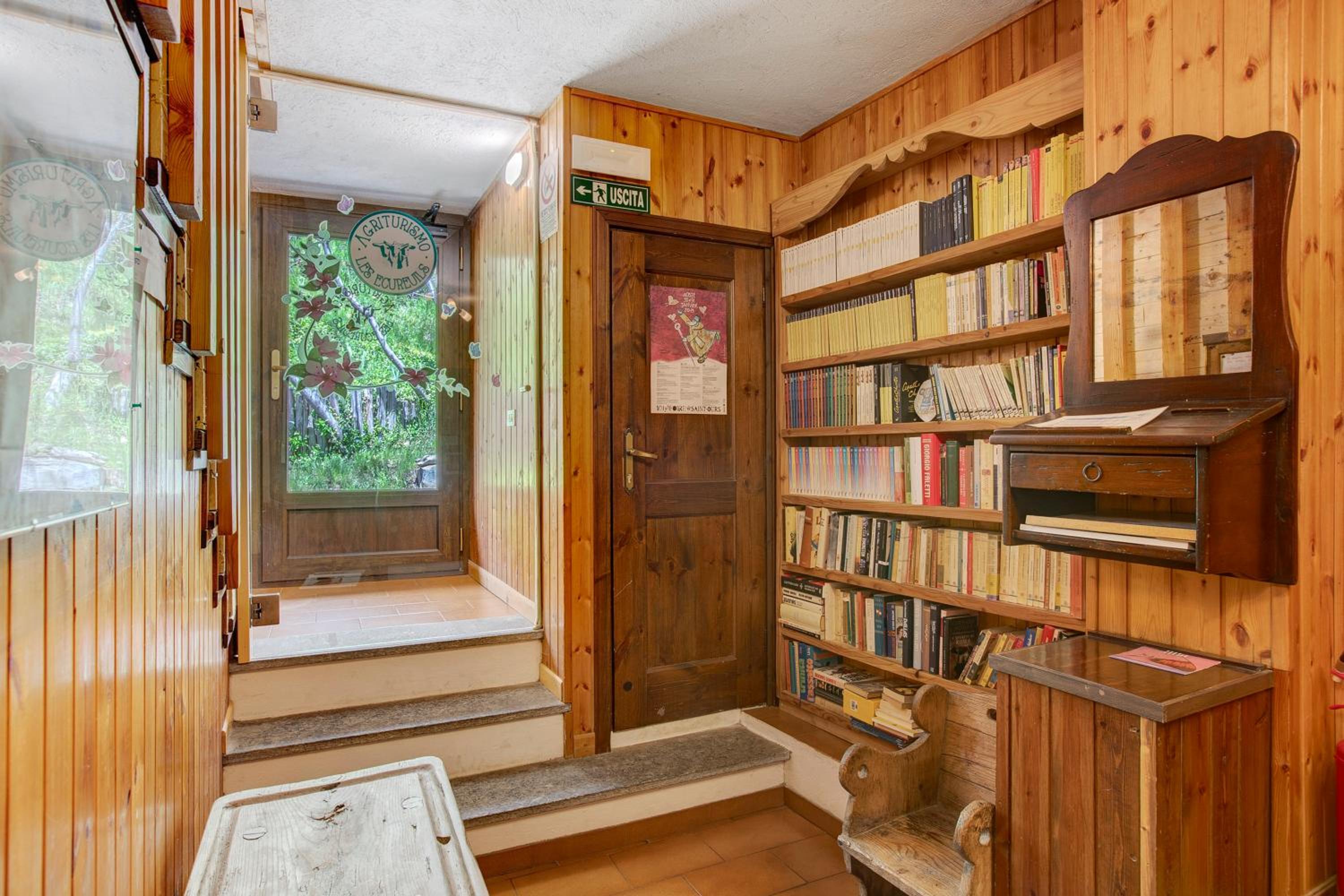Photo 62