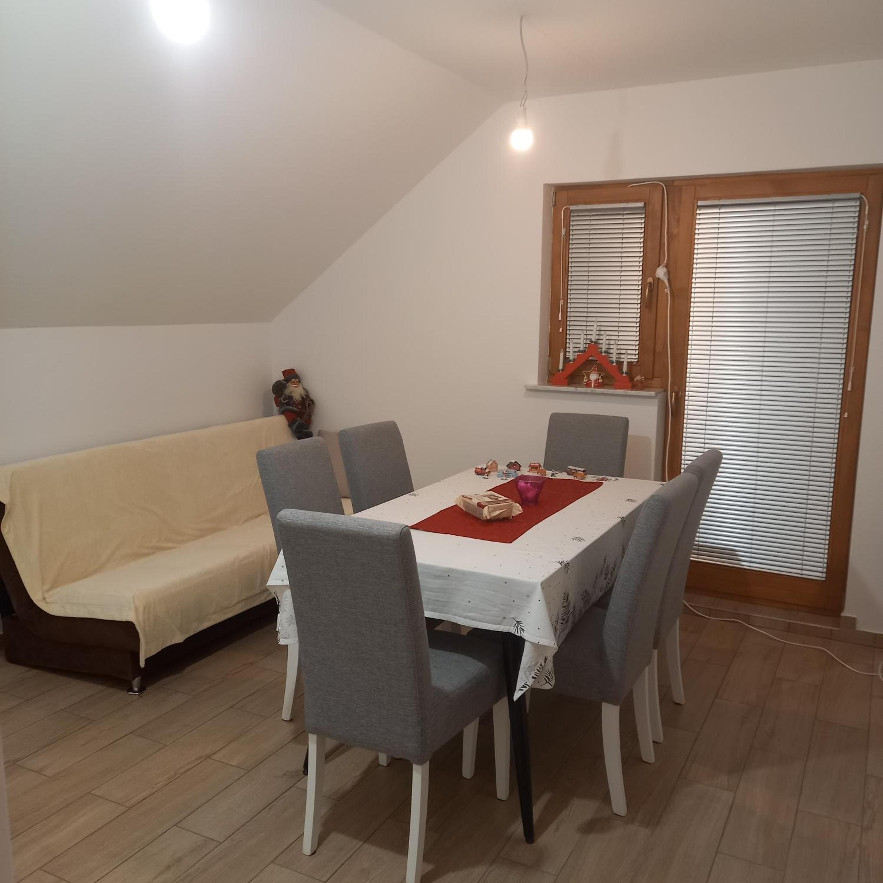 Hiša Lunna - Apartments in a Forest Paradise view 4