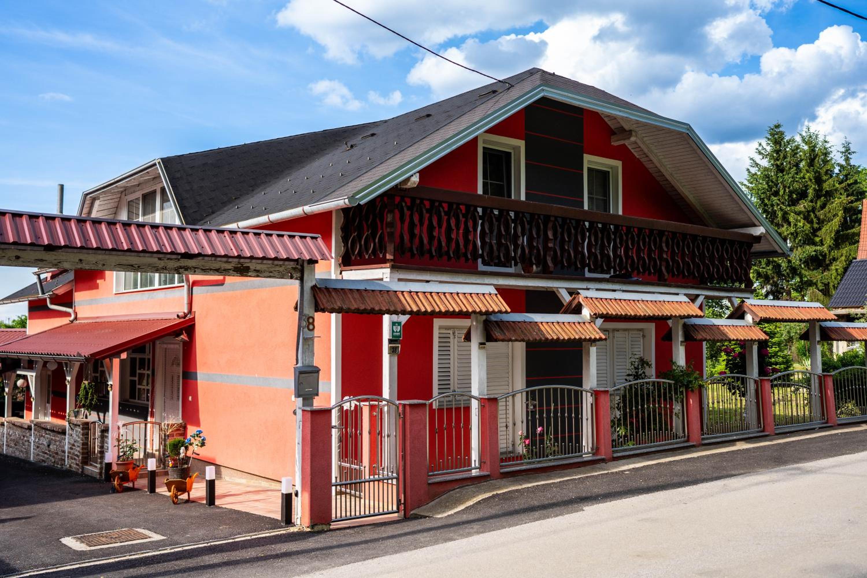 Hotel OPG Lukaček - Image 1