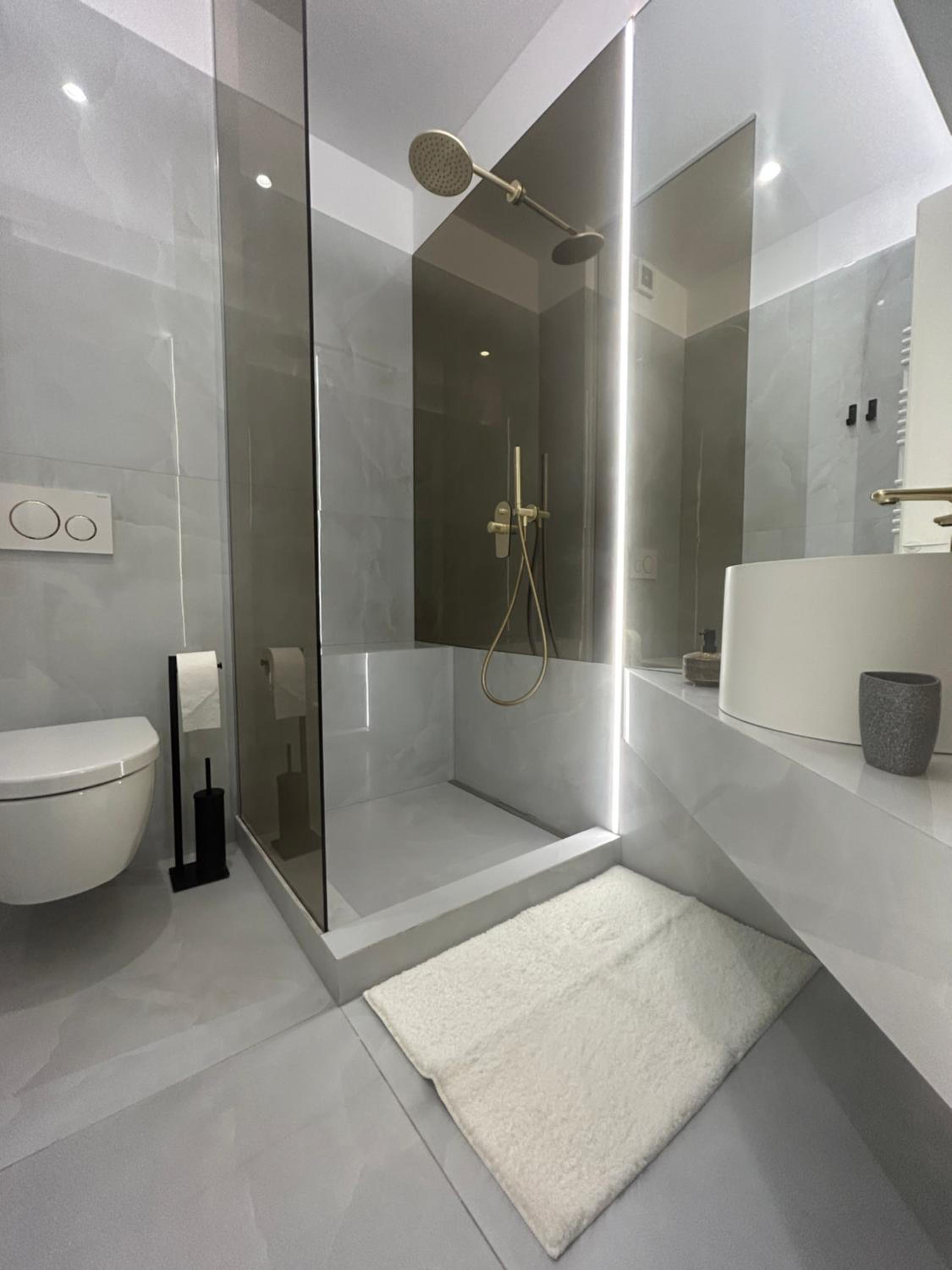 Luxury residence en Voluntari — bathroom