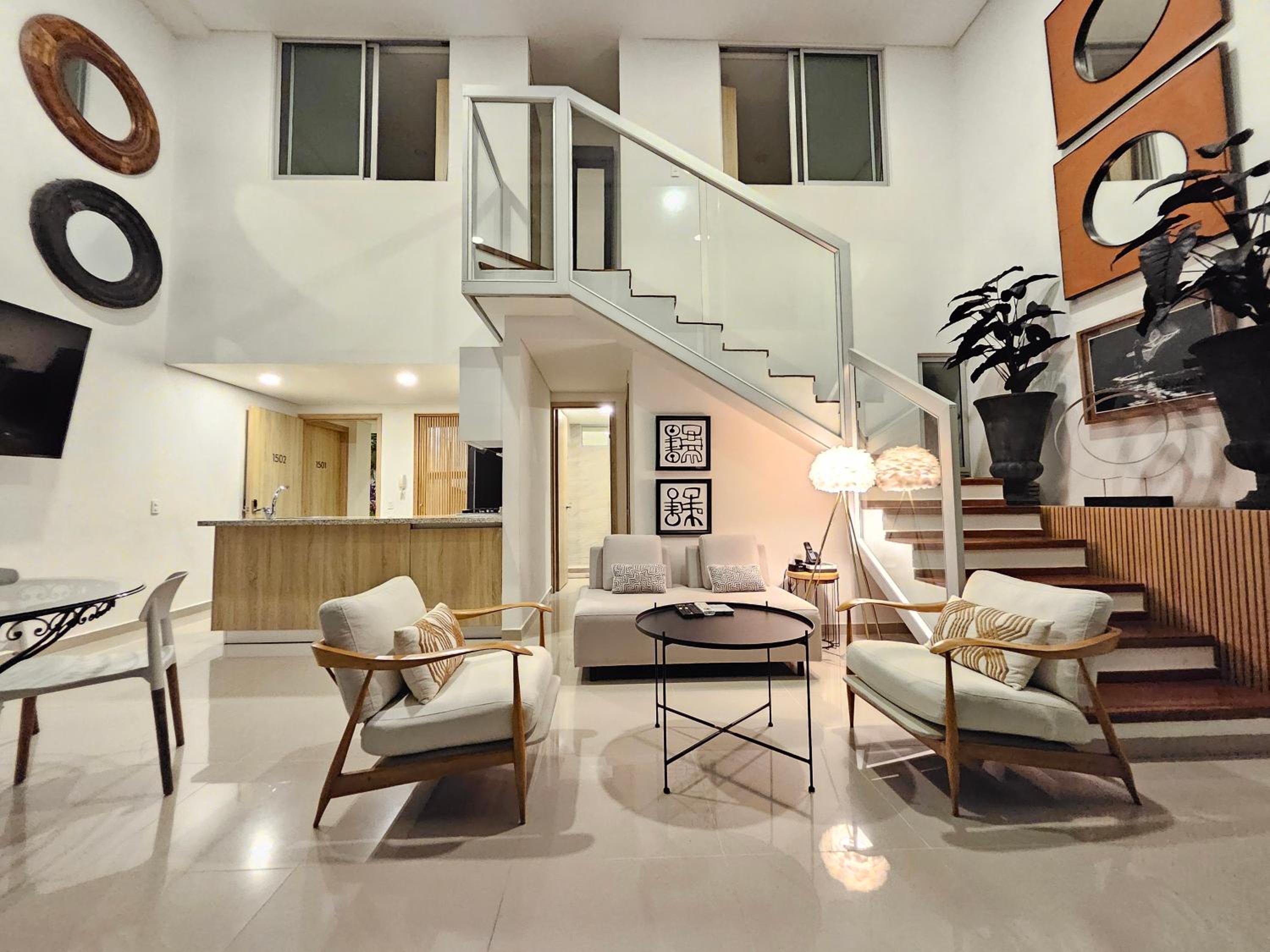 Duplex de Lujo nuevo con vista increible al centro y la playa