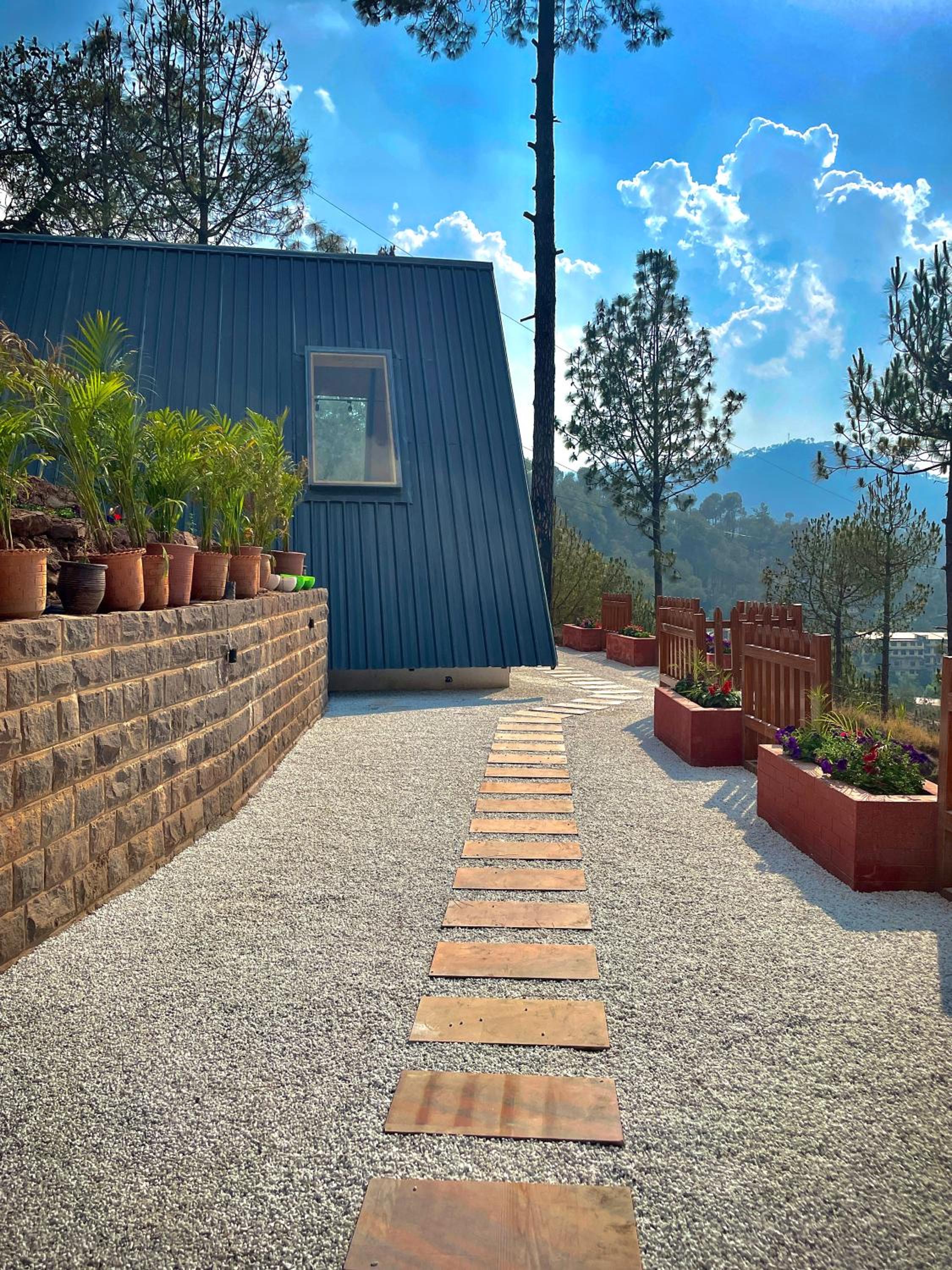 Nowhere cottages