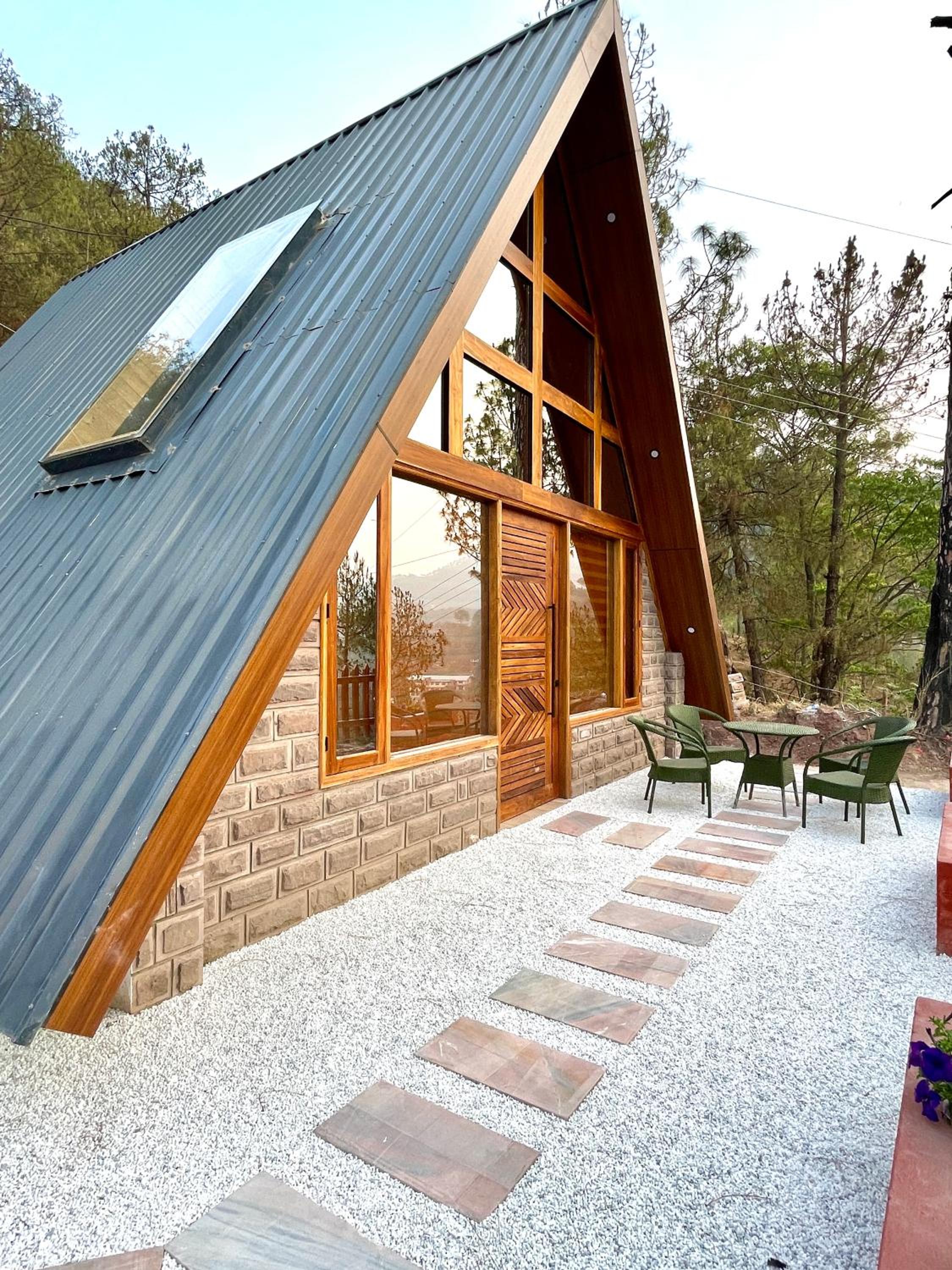 Nowhere cottages